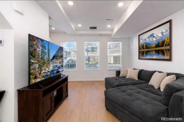 1082 Sugarloaf Lane