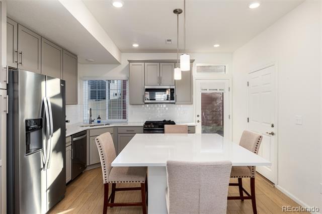 1082 Sugarloaf Lane