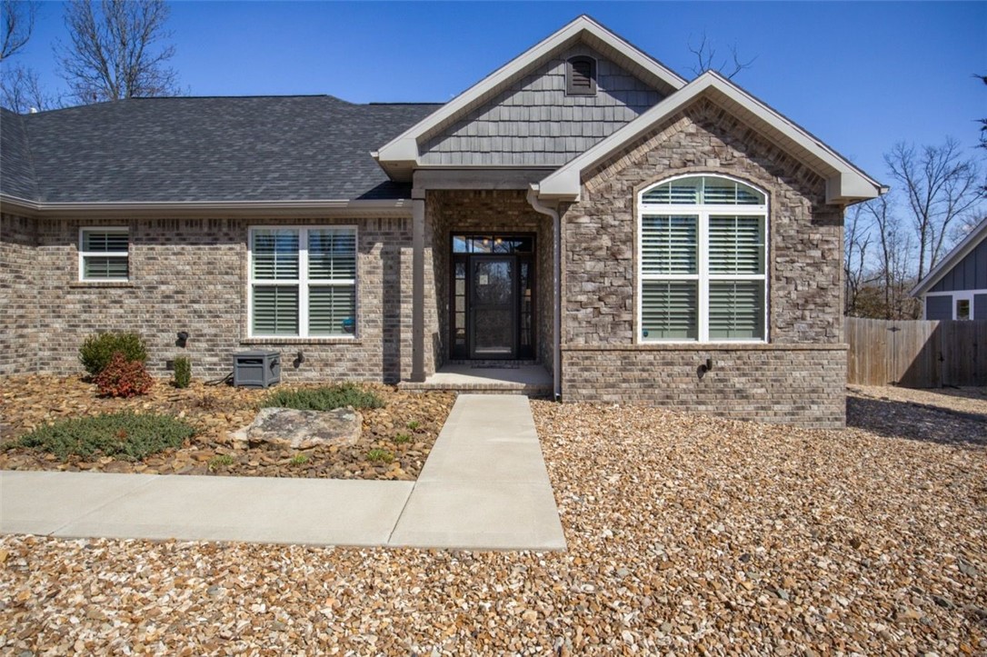 12 Canobie Lane