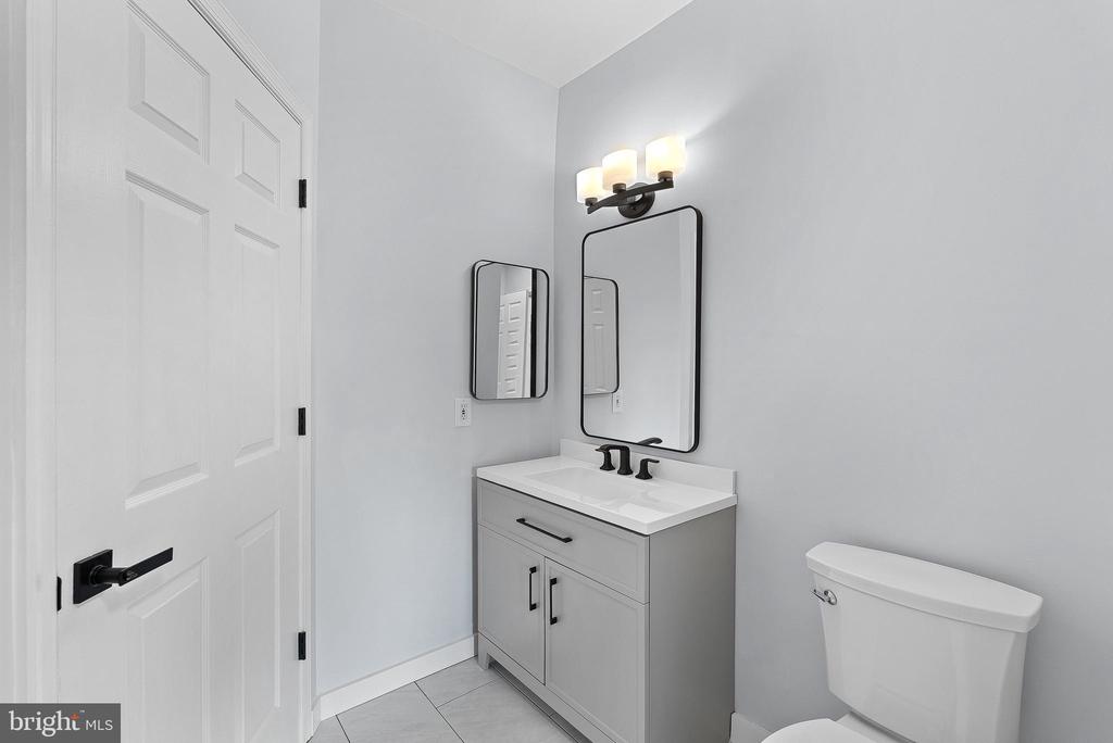 4551 STRUTFIELD LANE 4111