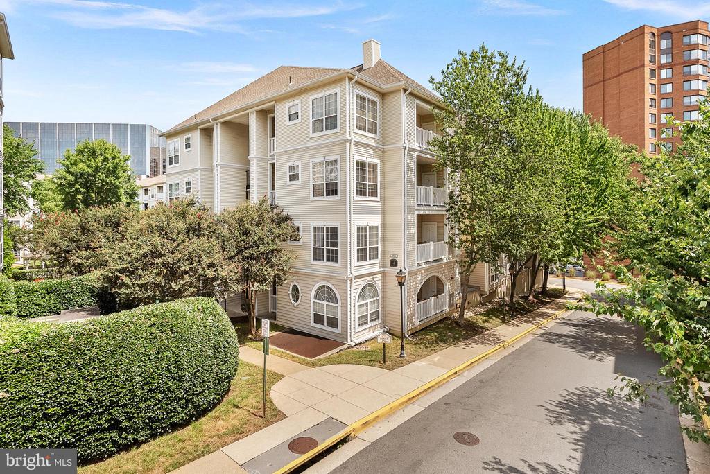 4551 STRUTFIELD LANE 4111