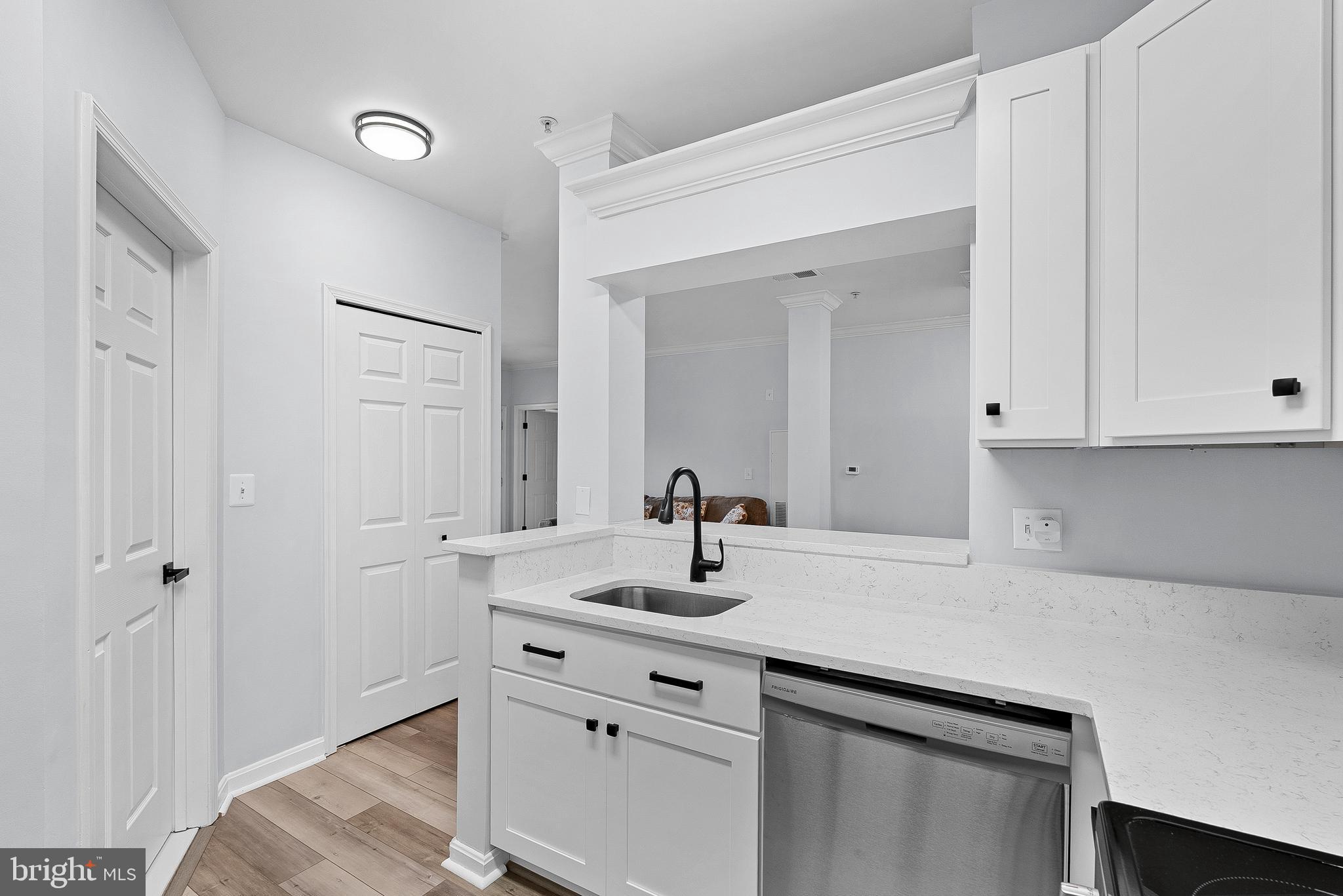 4551 STRUTFIELD LANE 4111