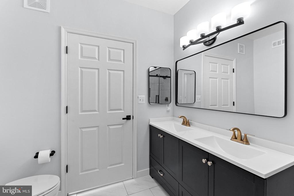 4551 STRUTFIELD LANE 4111