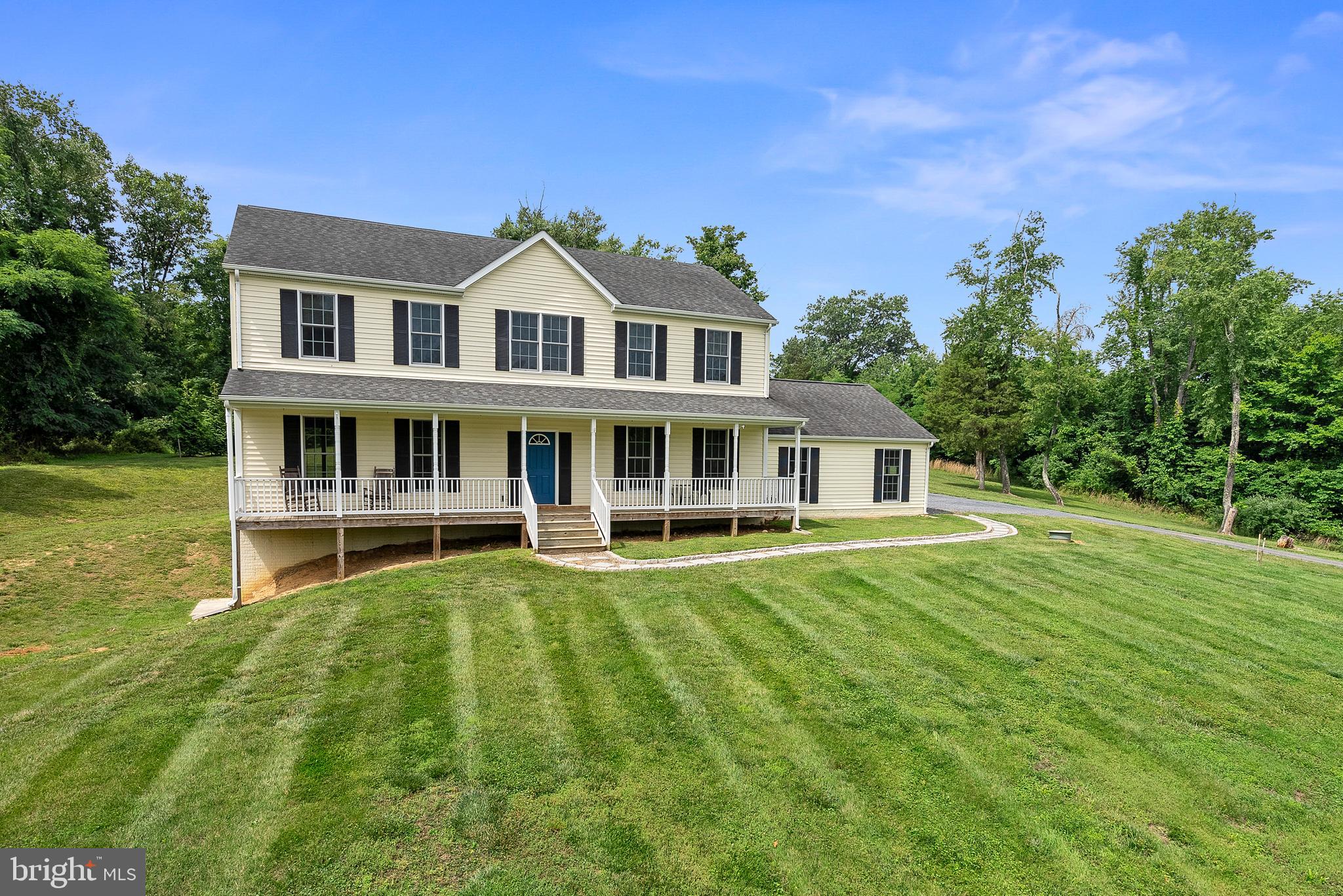 267 Shenandoah River Ln