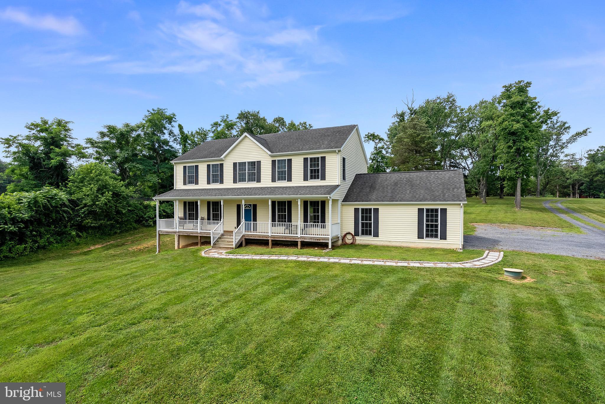 267 Shenandoah River Ln
