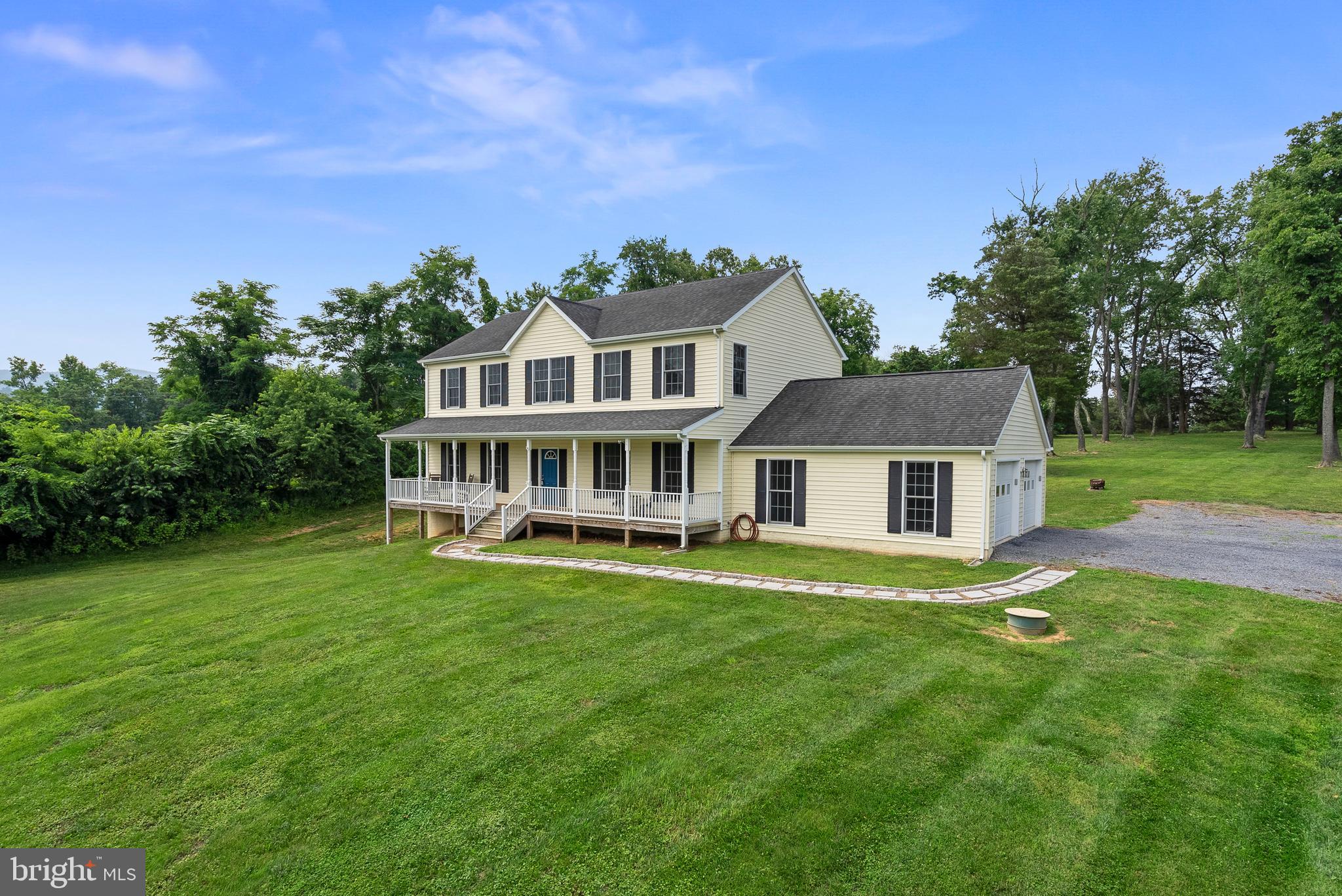 267 Shenandoah River Ln