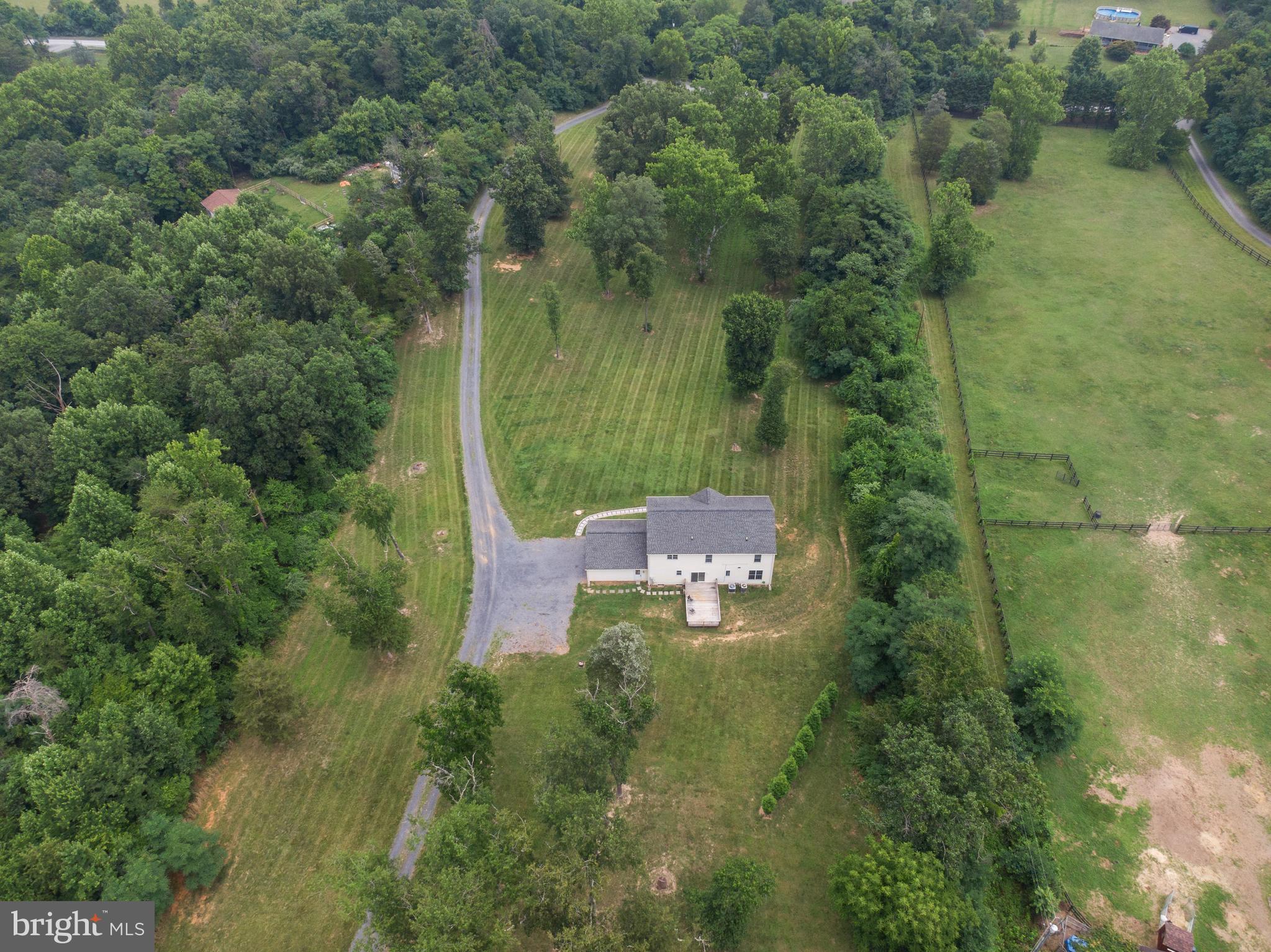 267 Shenandoah River Ln