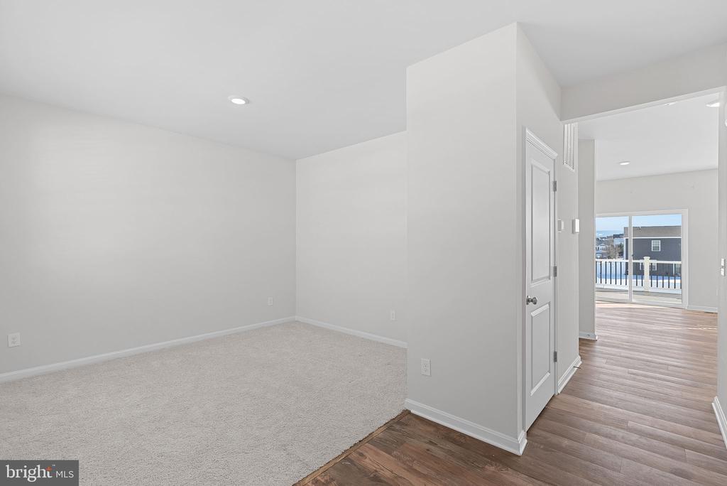 512 Harper Dr