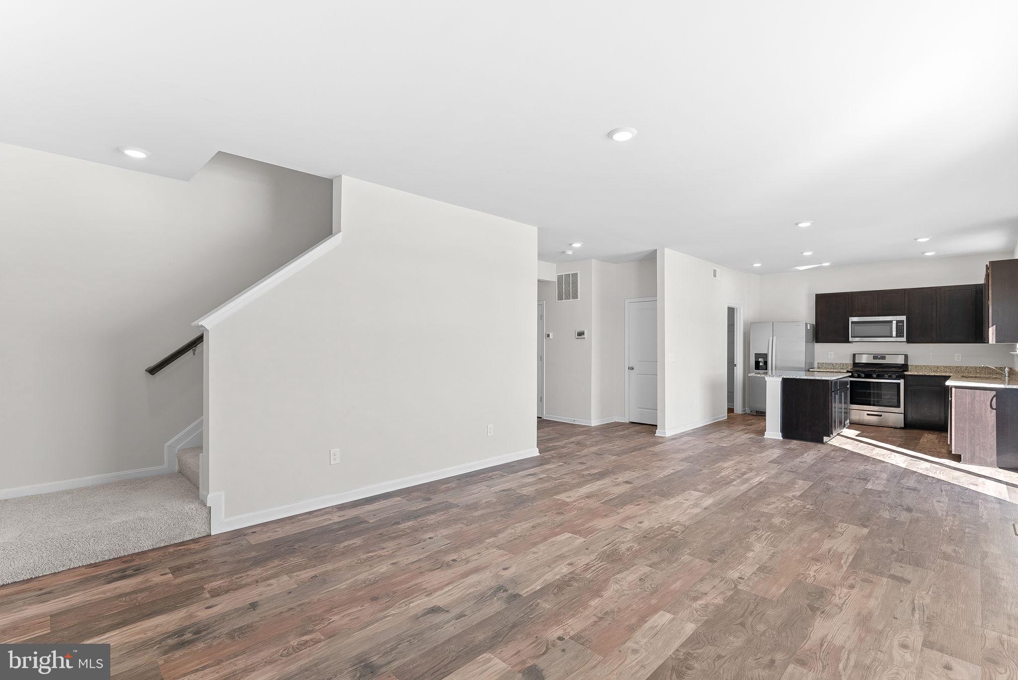 512 Harper Dr