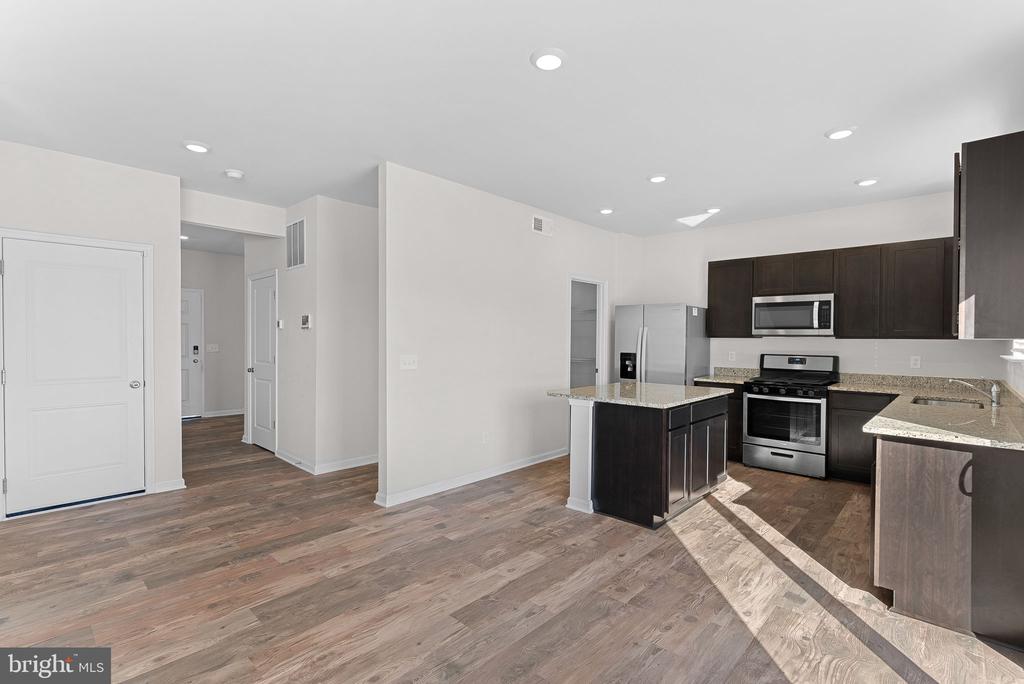 512 Harper Dr
