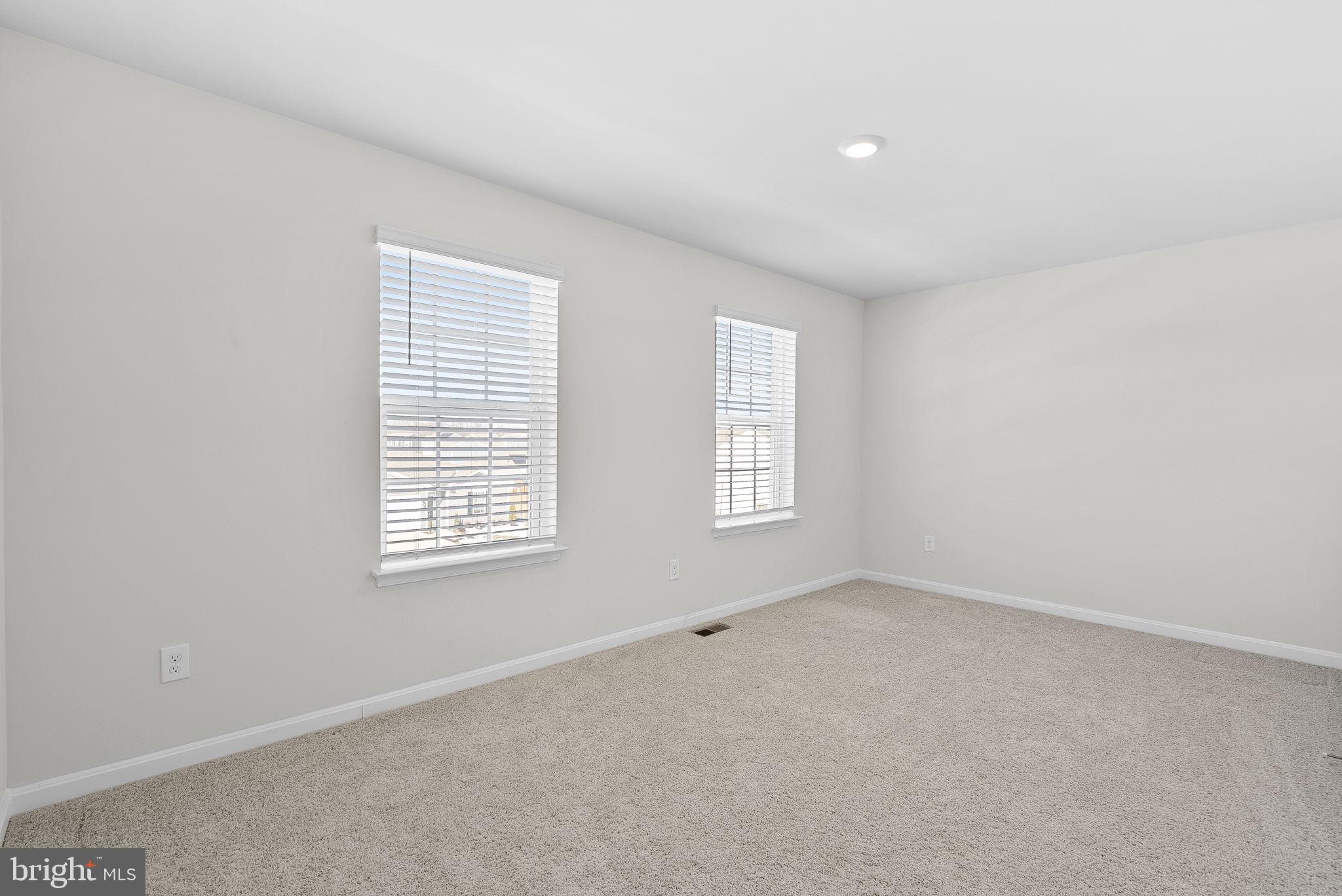 512 Harper Dr