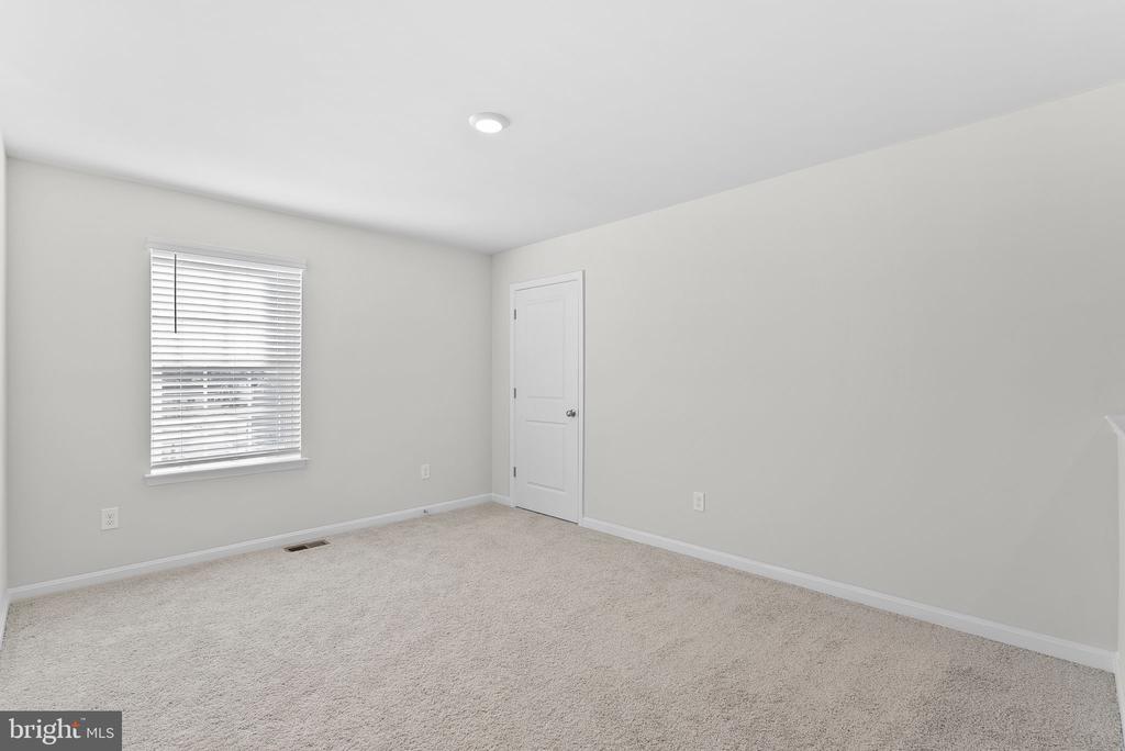 512 Harper Dr