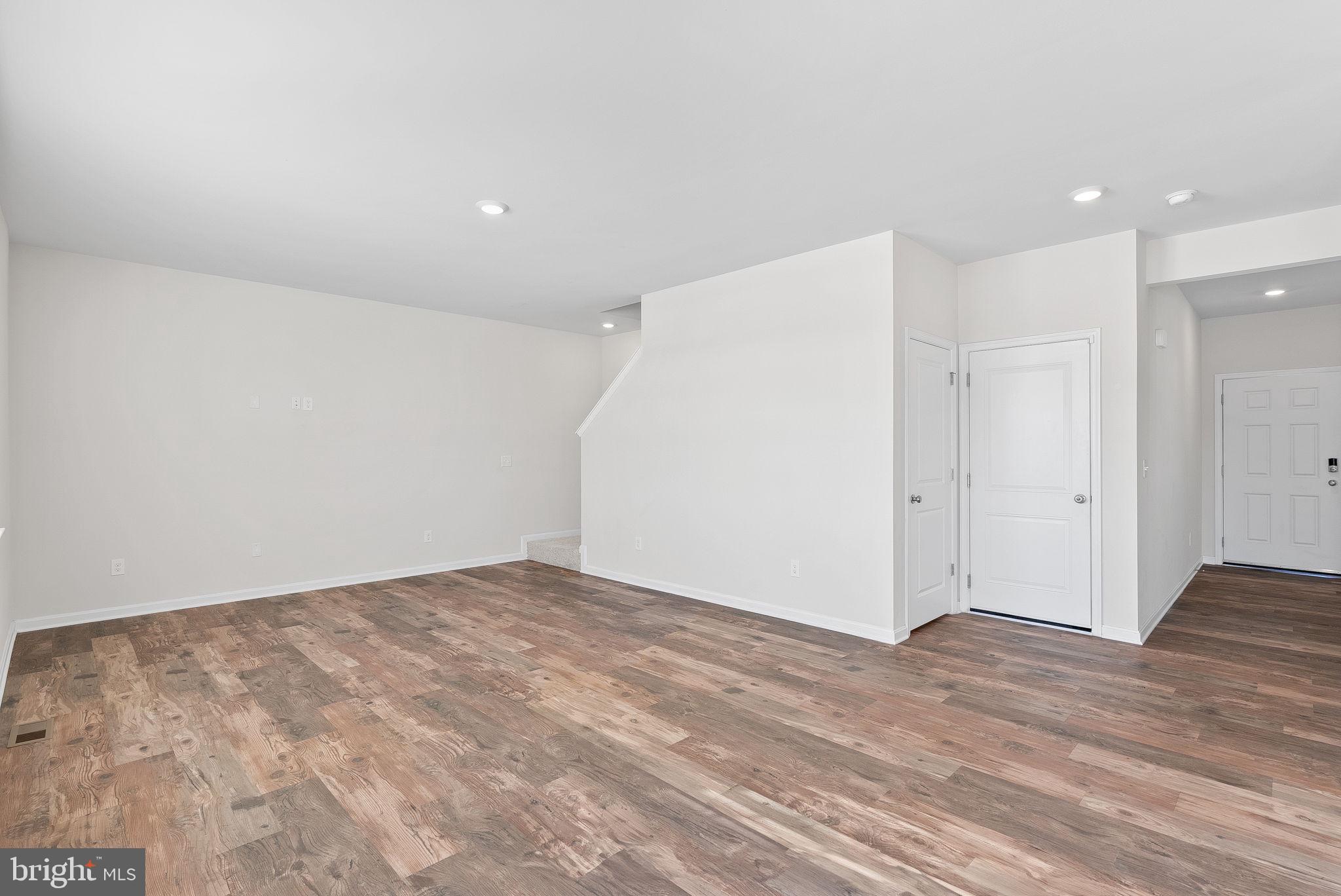 512 Harper Dr