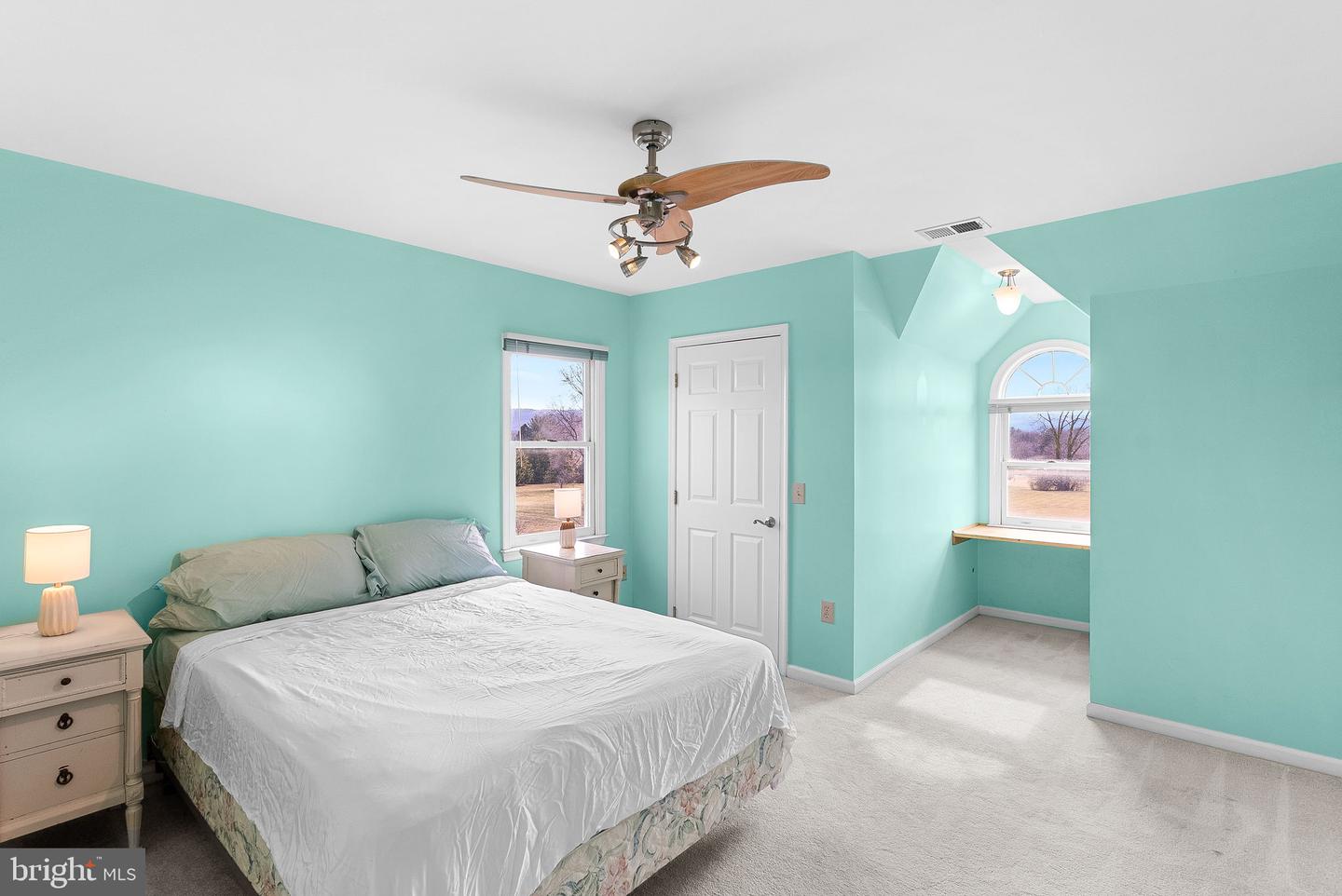 222 Spring House Ln
