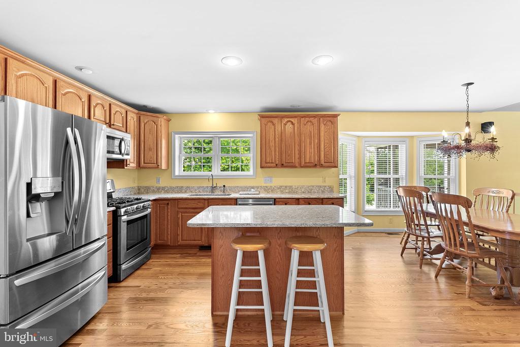 302 Edgar Ct