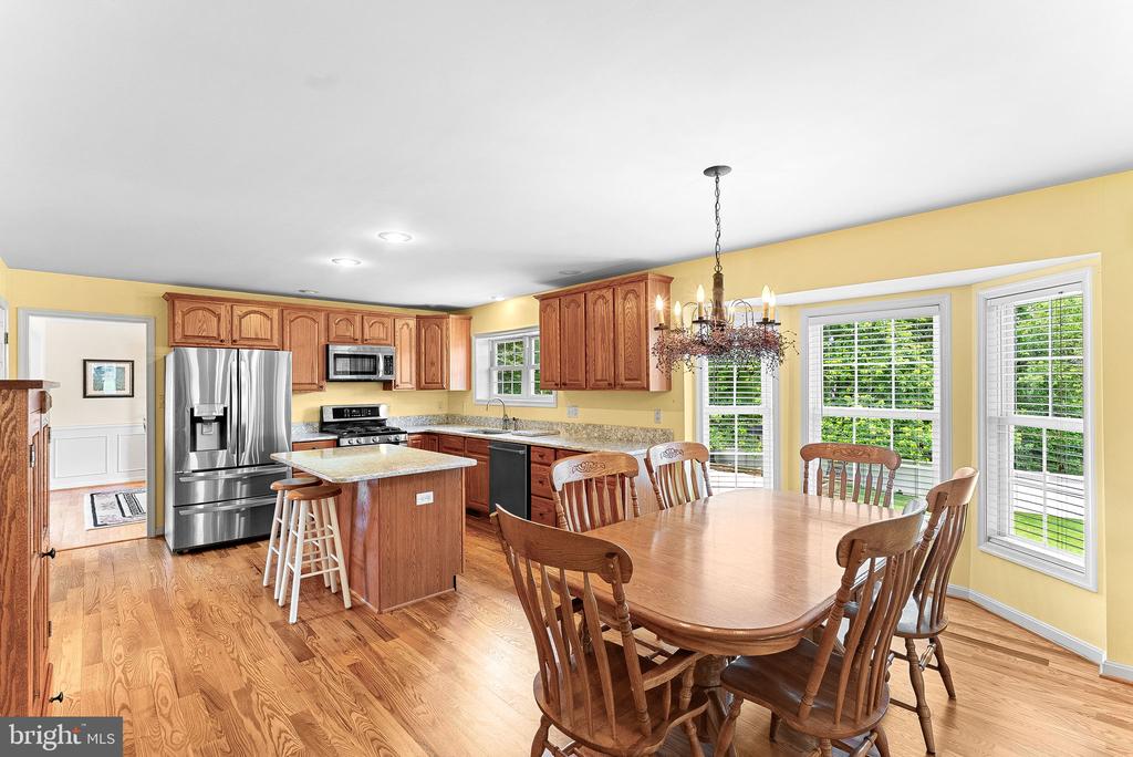 302 Edgar Ct