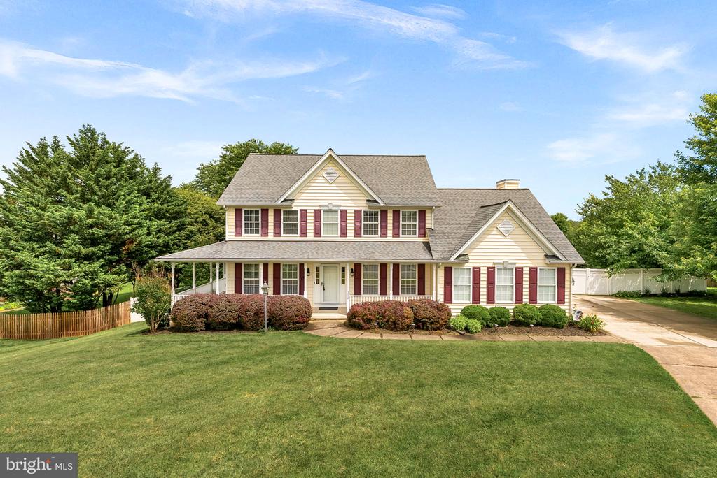302 Edgar Ct