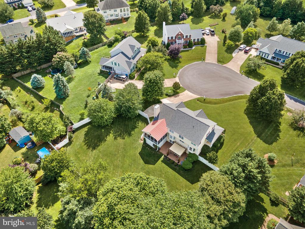 302 Edgar Ct