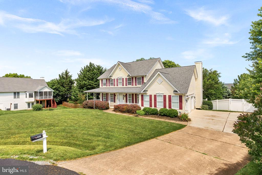 302 Edgar Ct