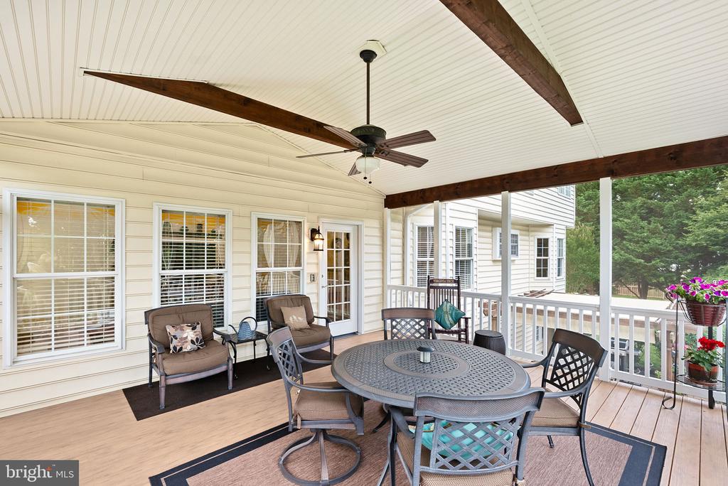 302 Edgar Ct