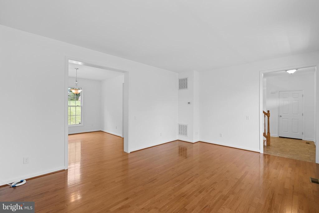 267 SHENANDOAH RIVER LANE
