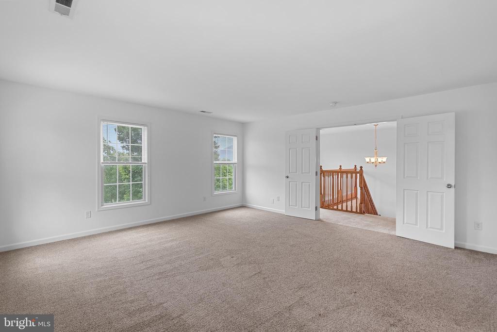 267 SHENANDOAH RIVER LANE