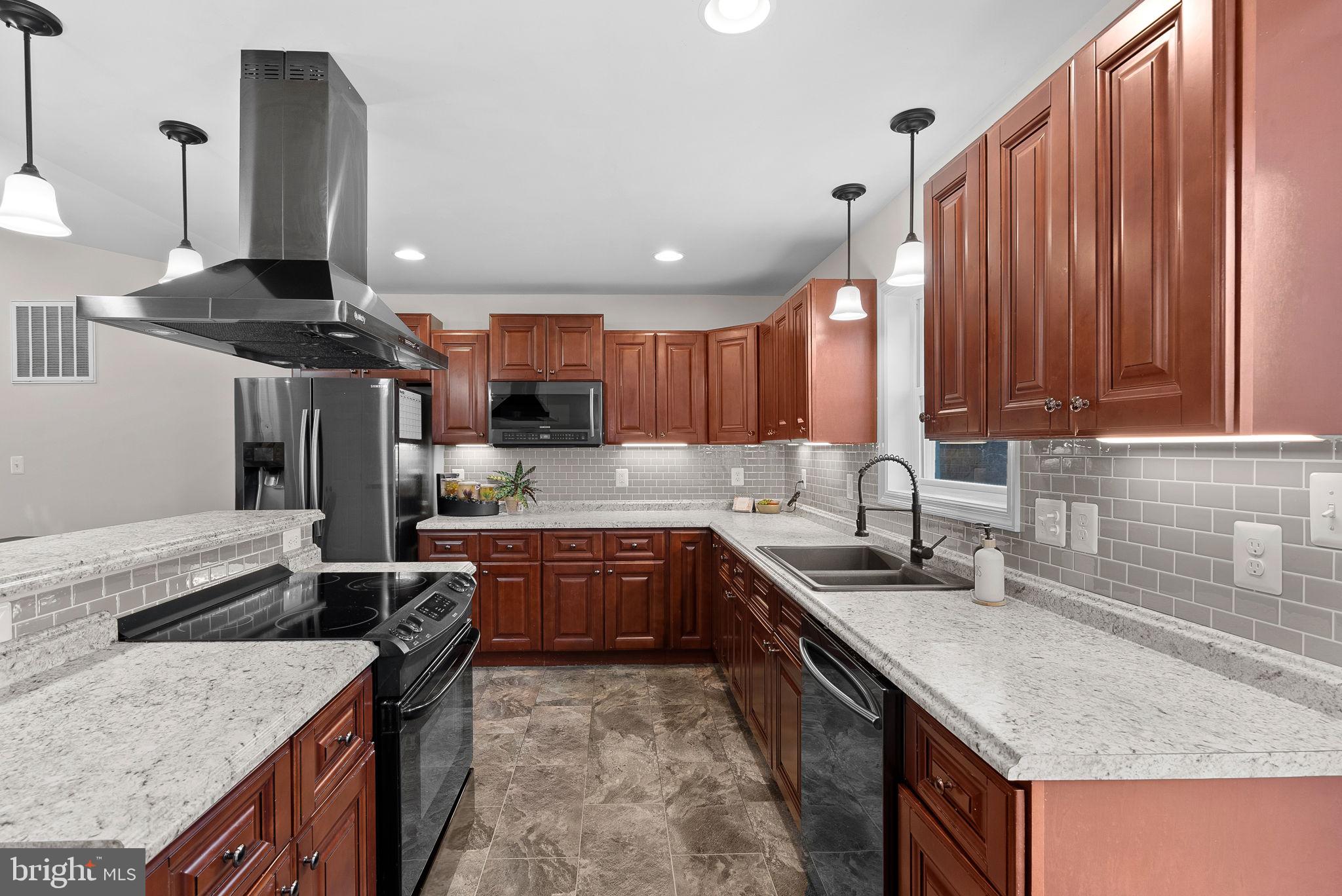 15061 Black Hill Road Rd