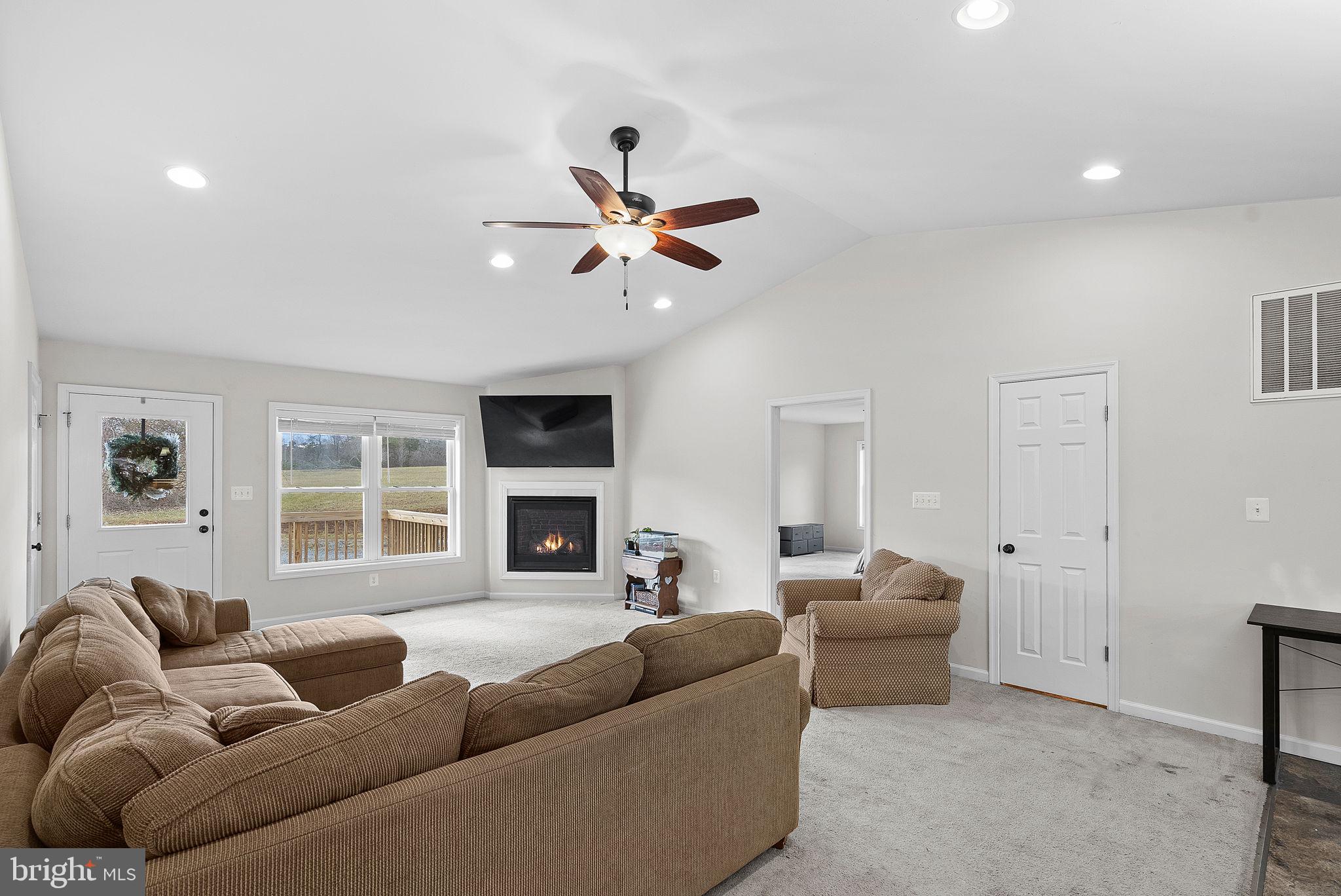 15061 Black Hill Road Rd