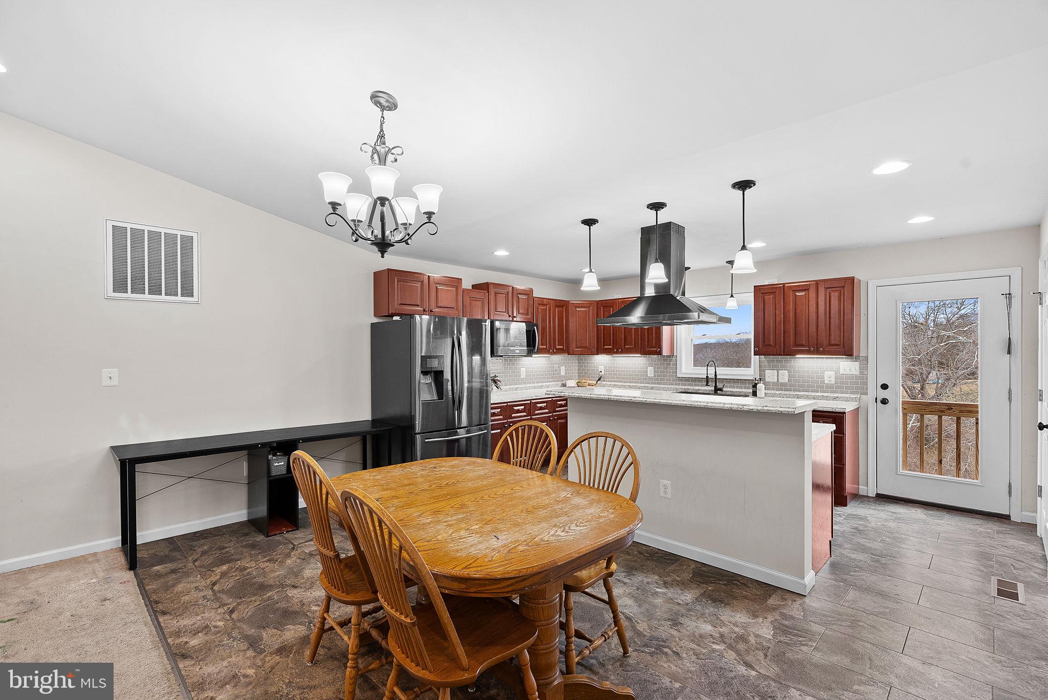 15061 Black Hill Road Rd