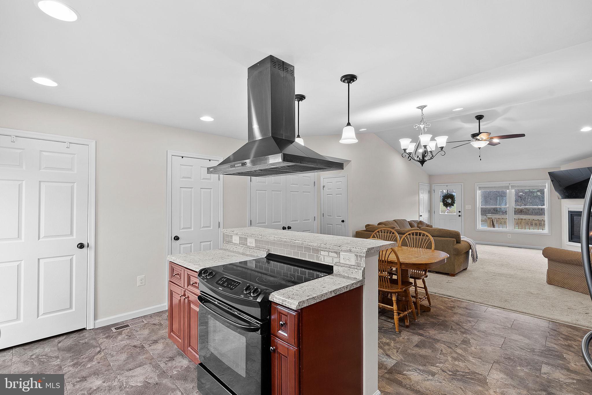 15061 Black Hill Road Rd