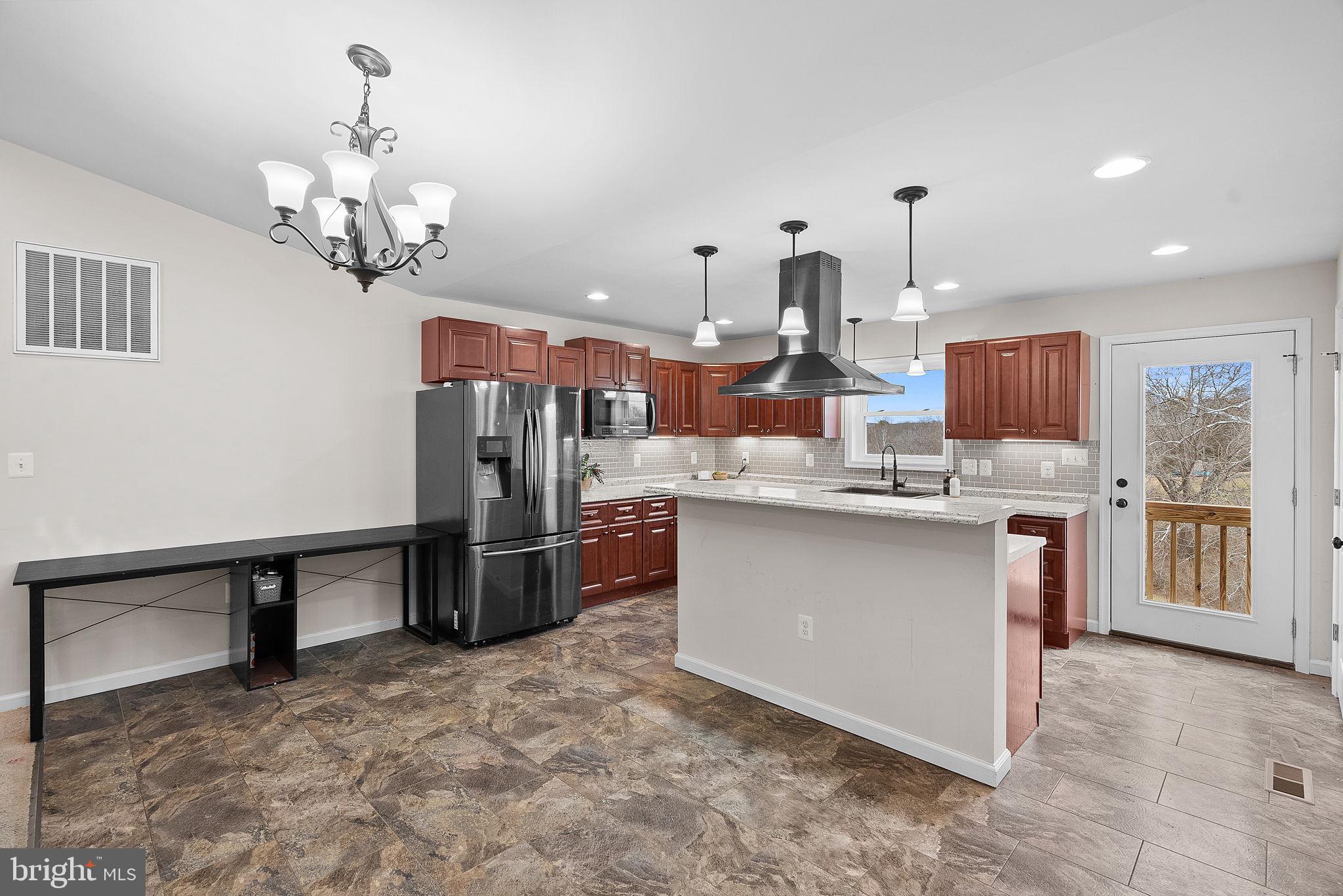 15061 Black Hill Road Rd