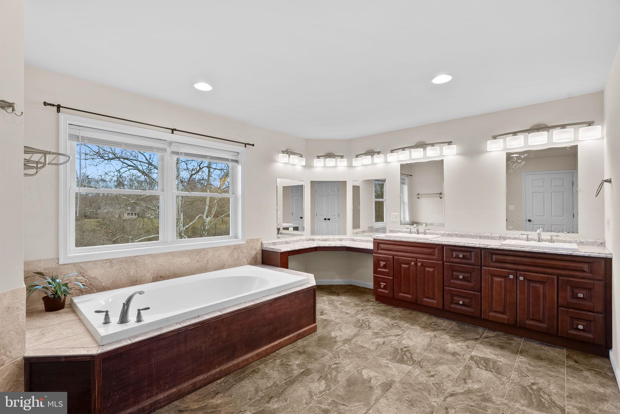 15061 Black Hill Road Rd