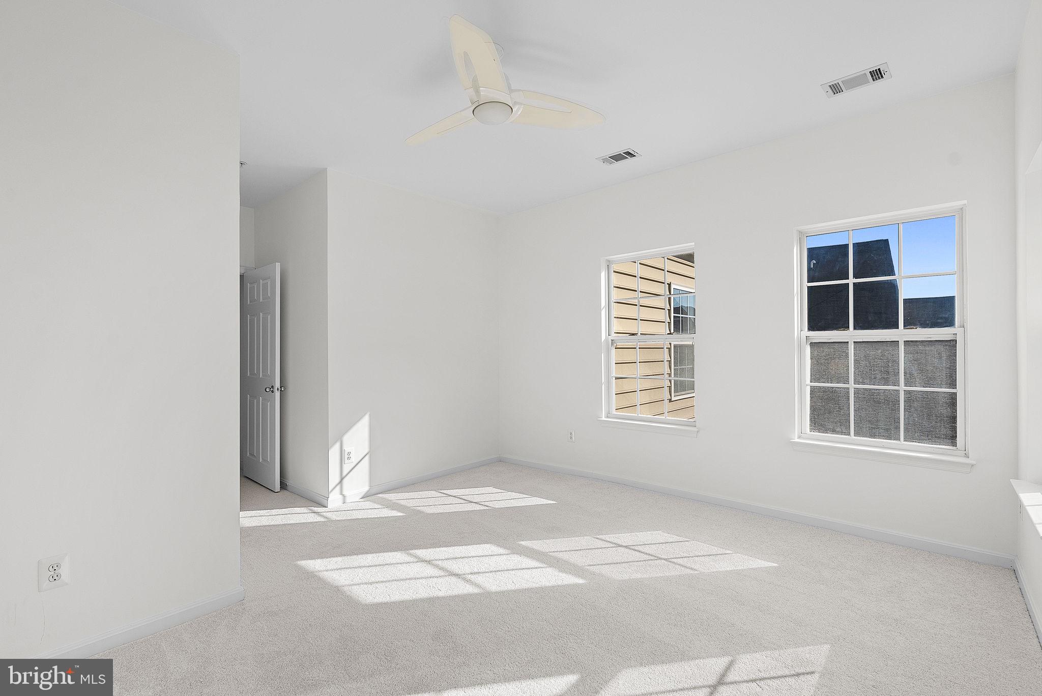 2664 Manhattan Pl #301