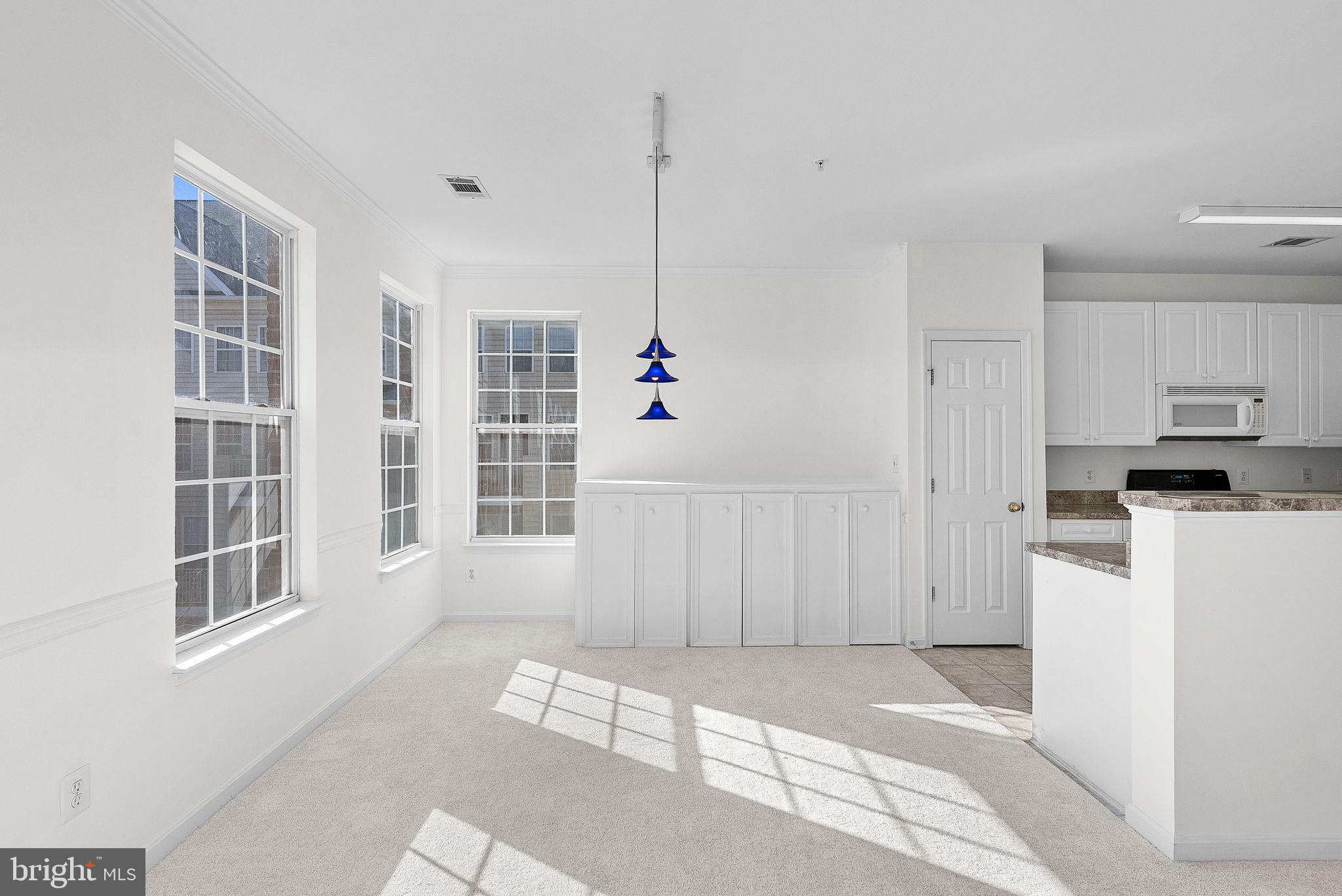 2664 Manhattan Pl #301