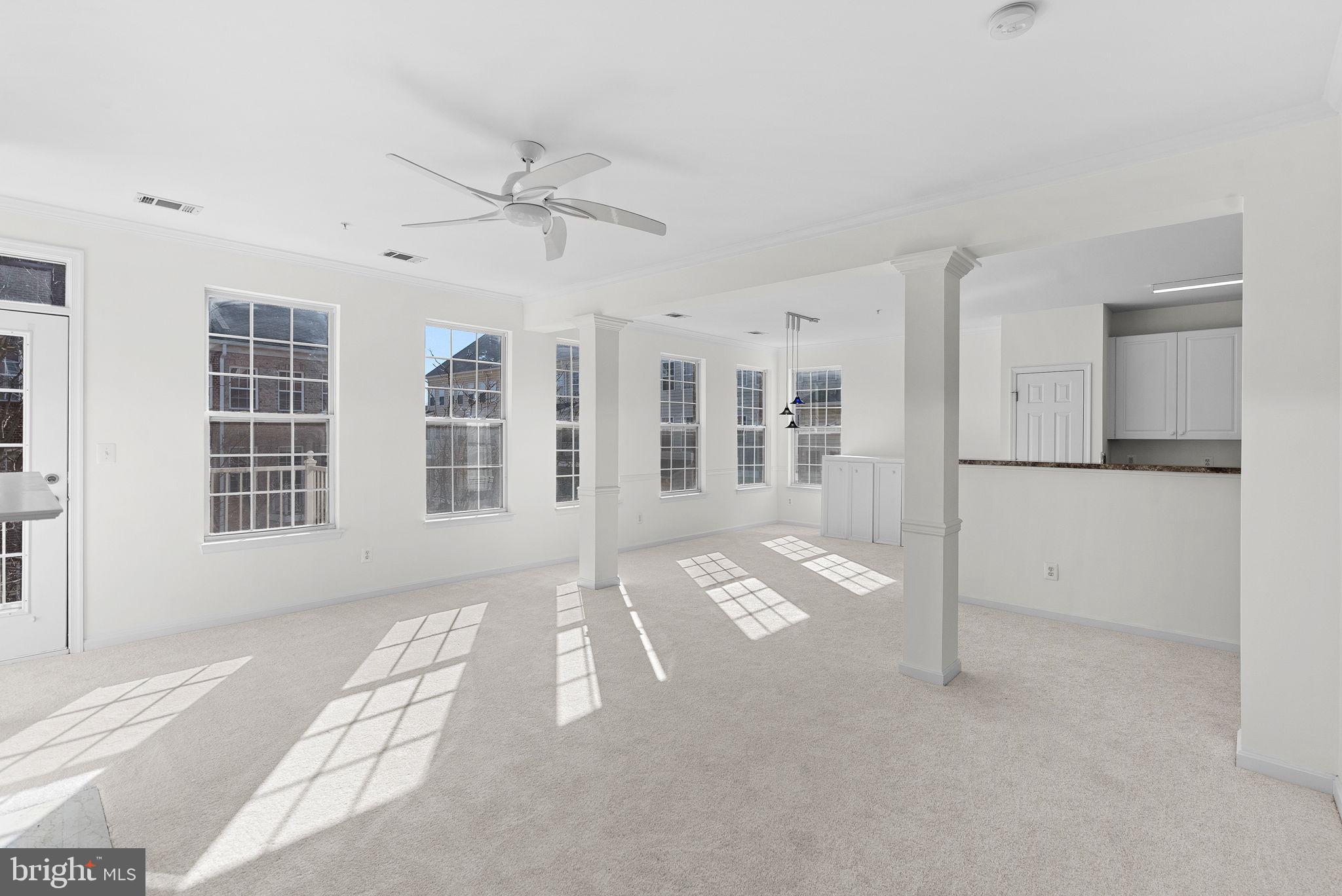 2664 Manhattan Pl #301