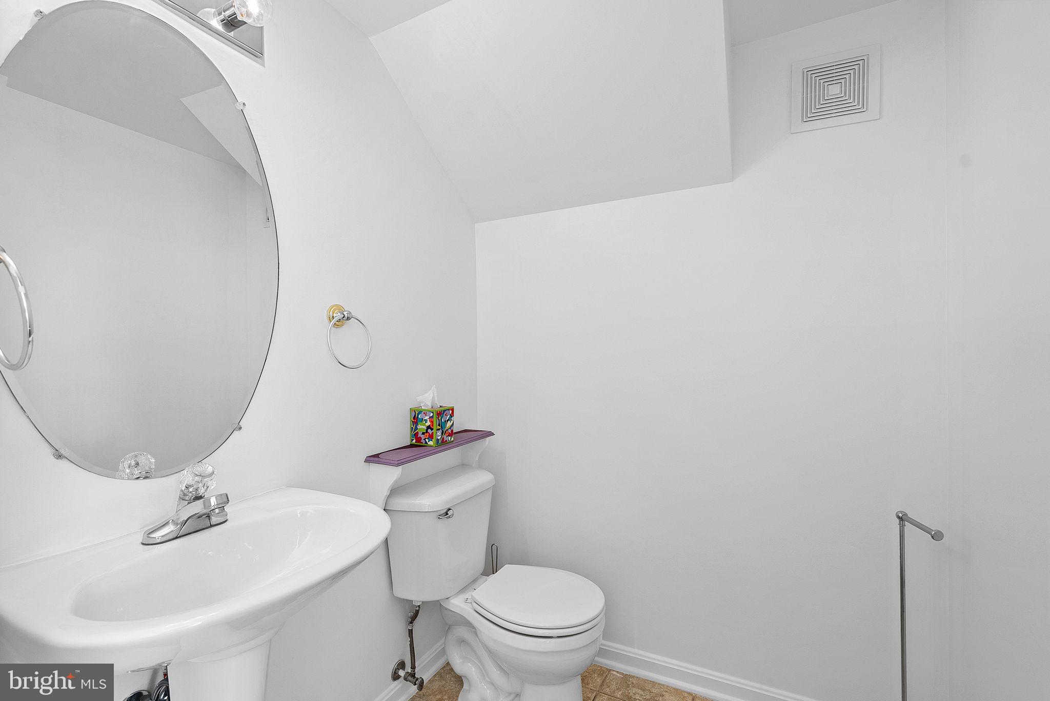 2664 Manhattan Pl #301