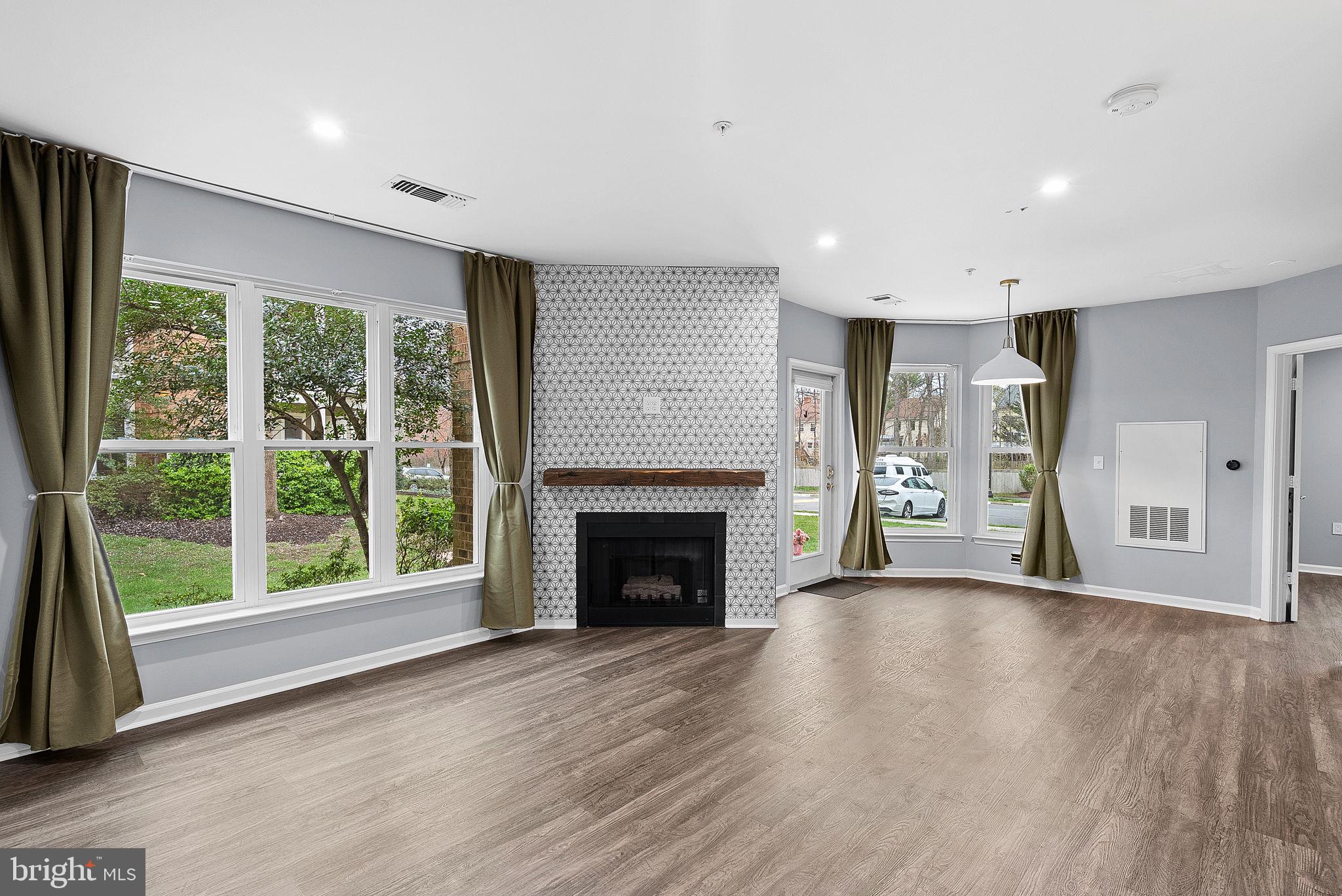 12915 Alton Sq #107
