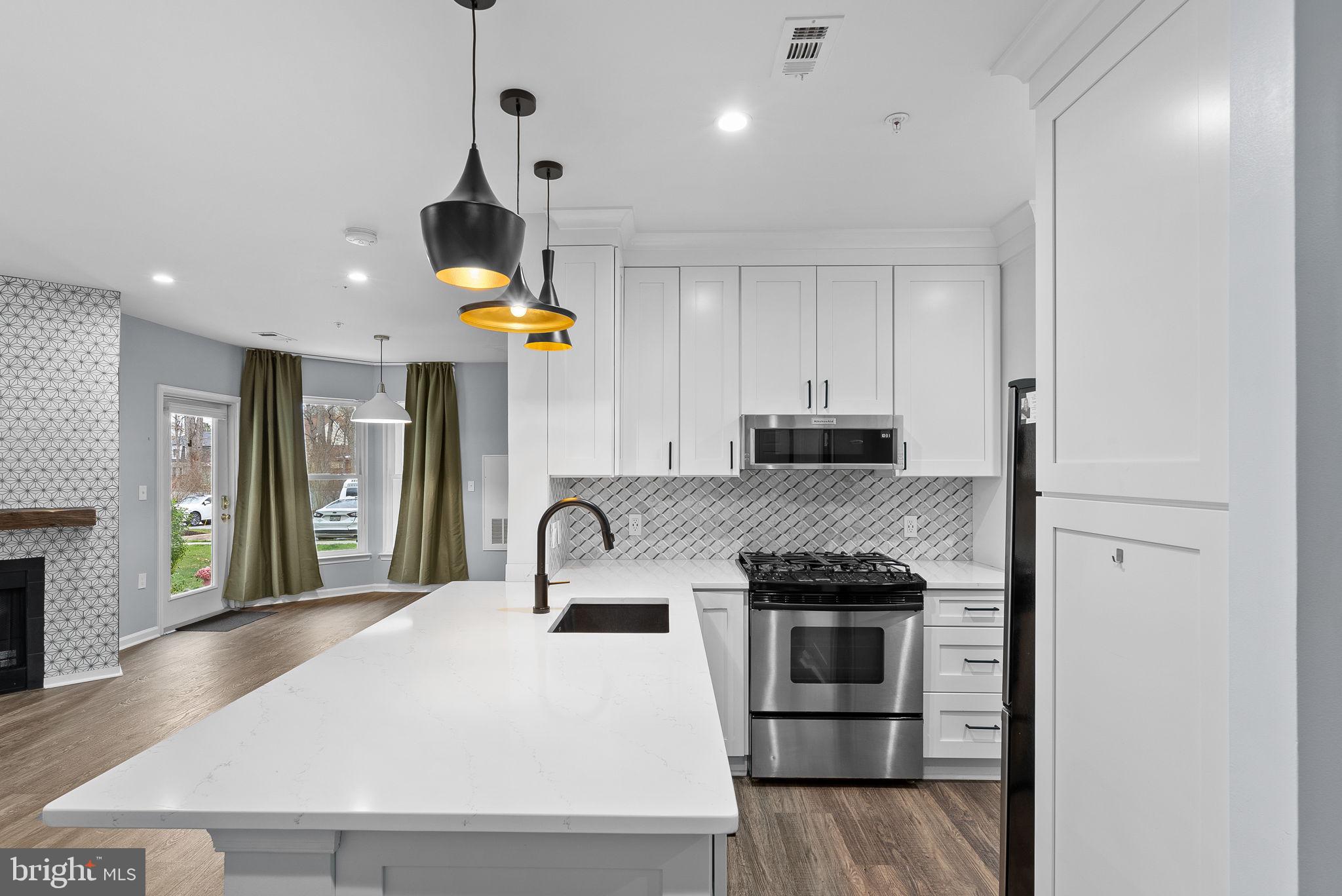 12915 Alton Sq #107