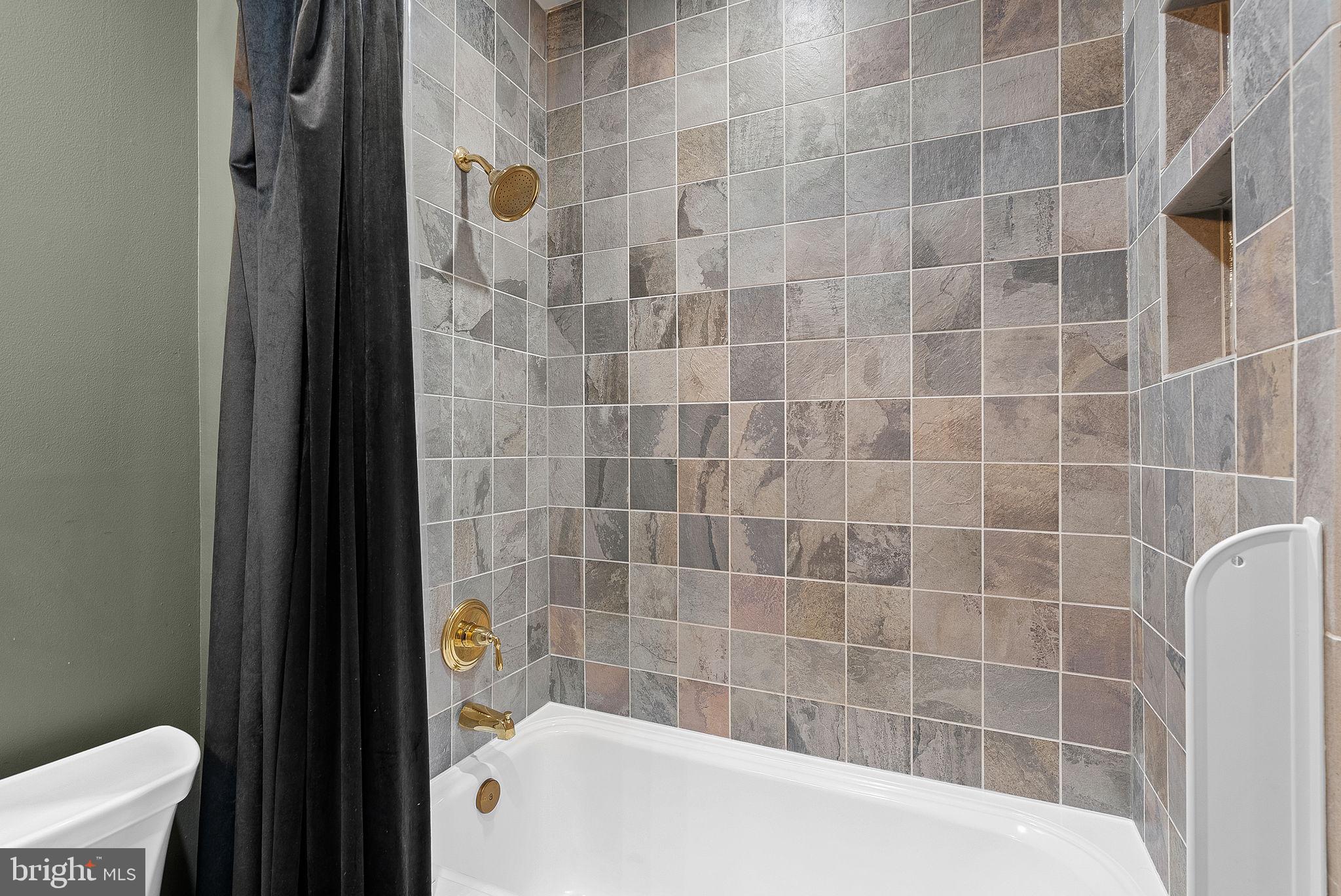 12915 Alton Sq #107