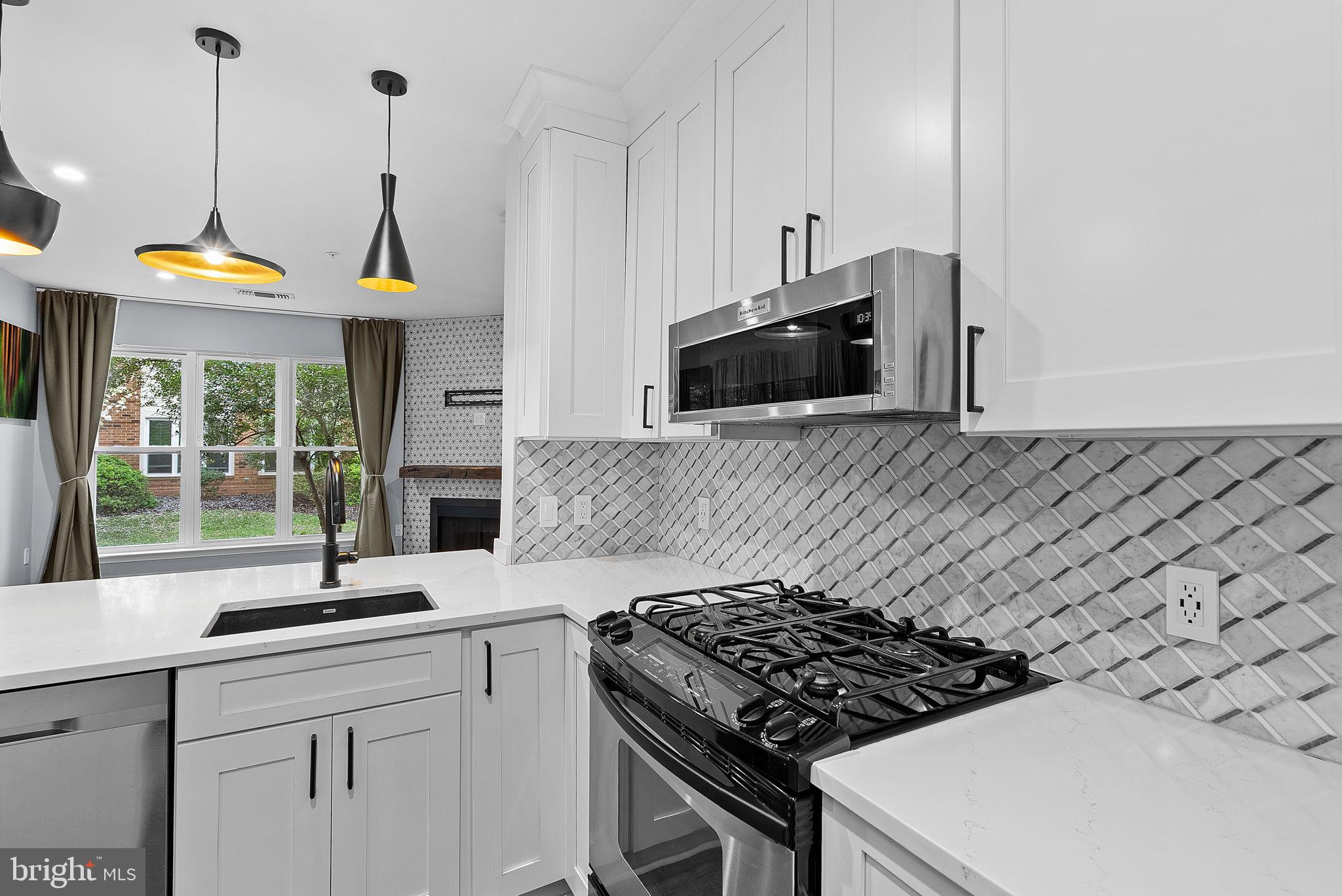 12915 Alton Sq #107