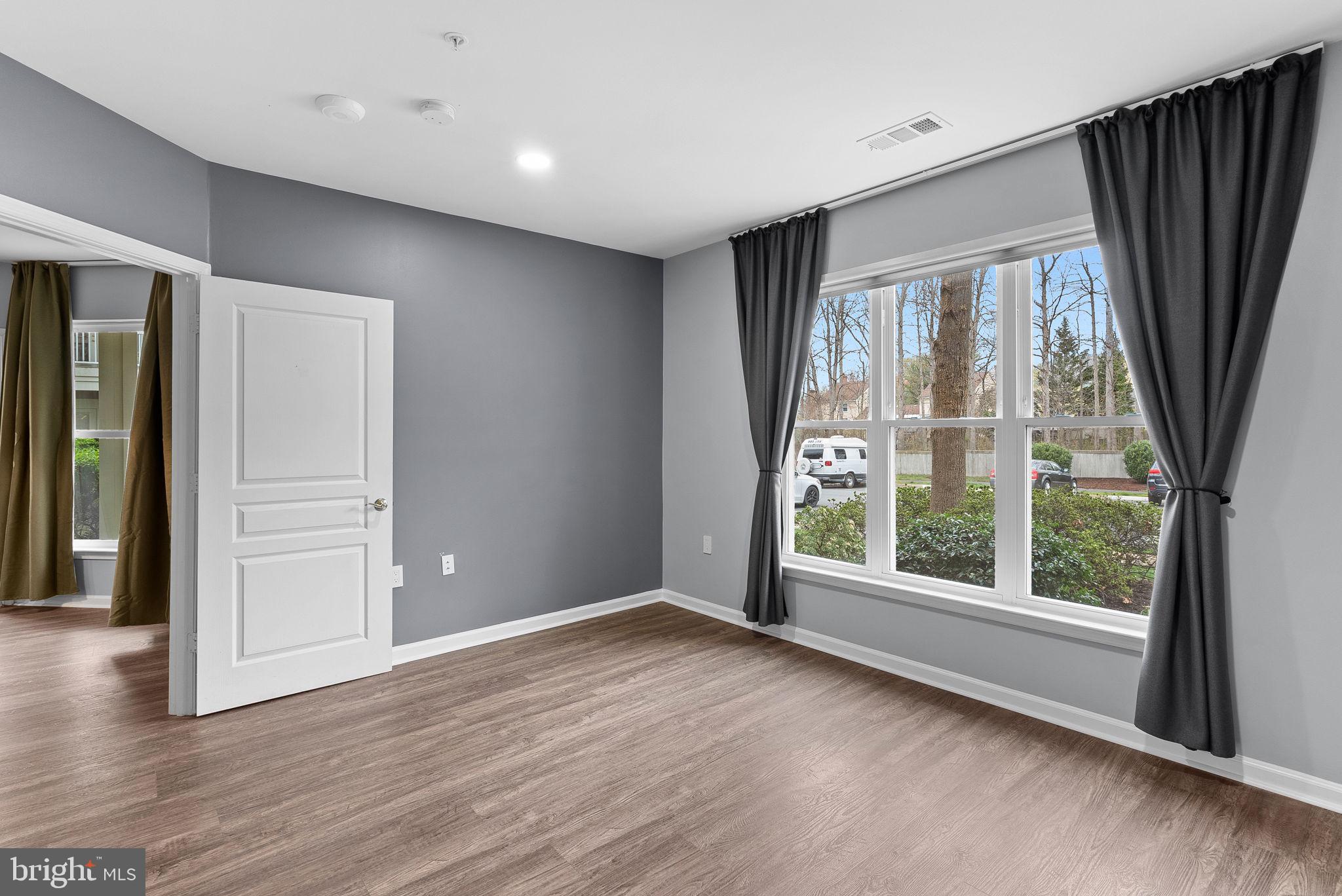 12915 Alton Sq #107