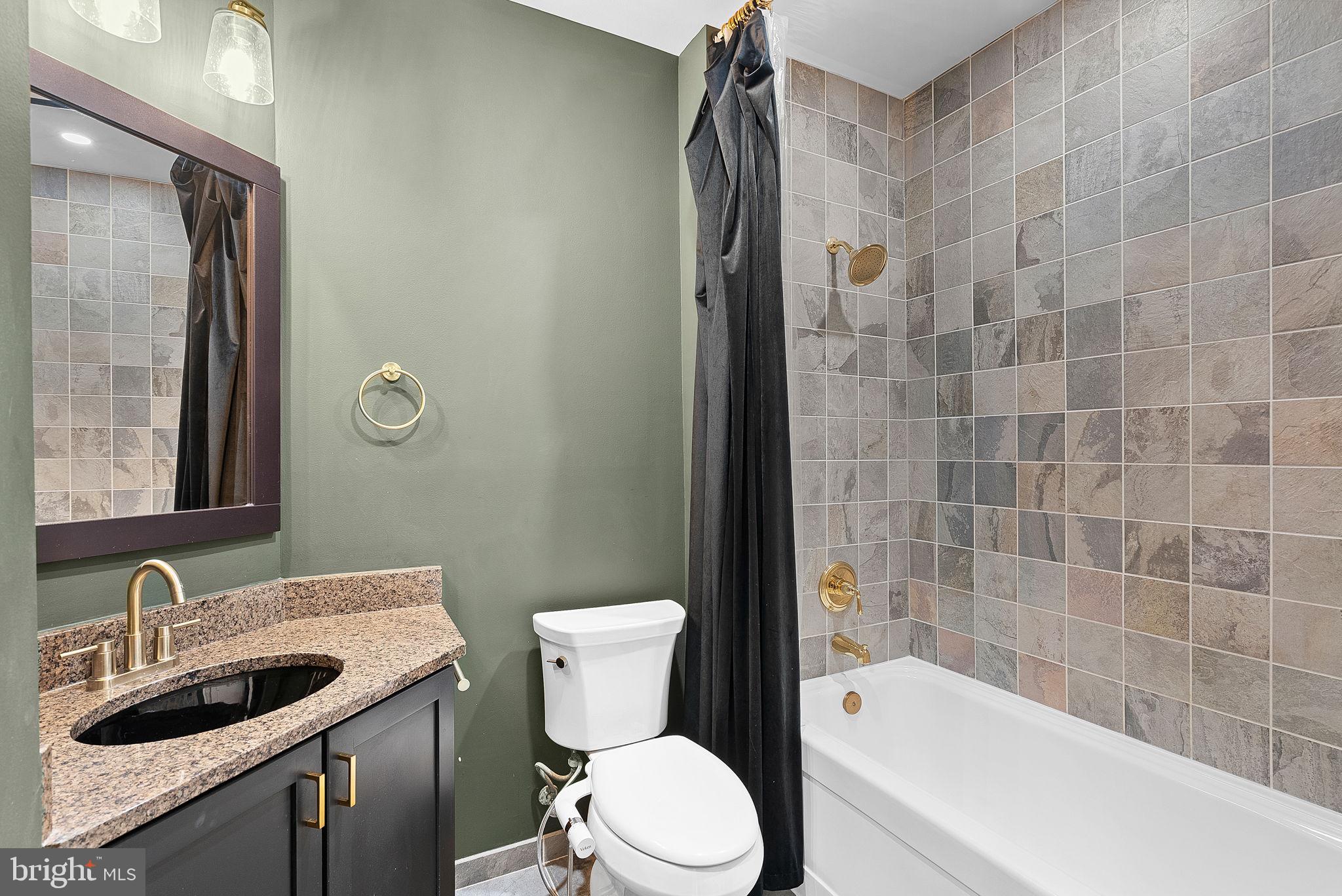 12915 Alton Sq #107