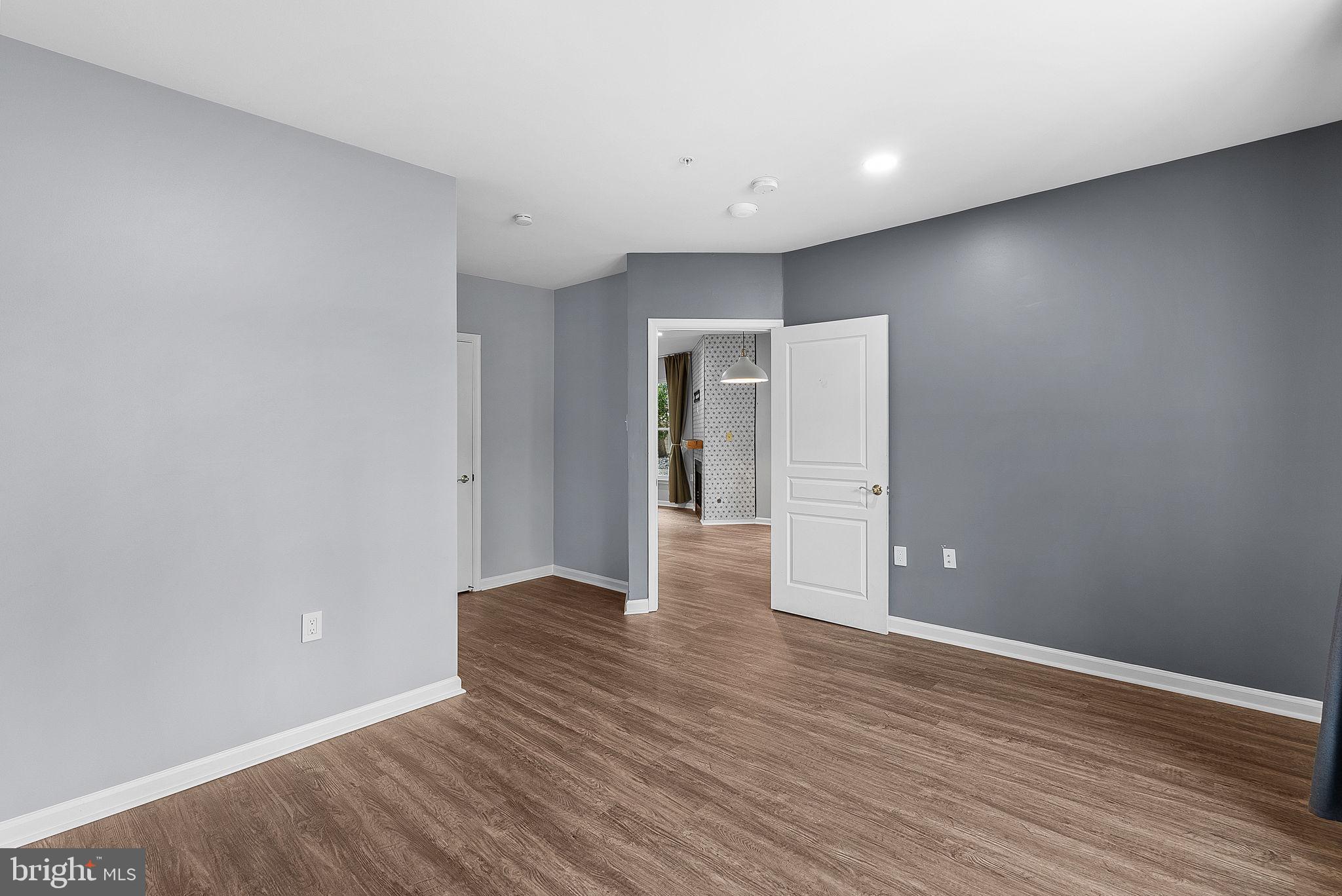 12915 Alton Sq #107