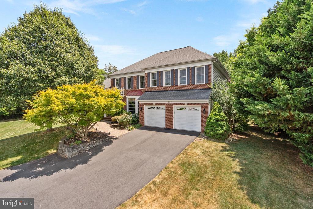 1067 METHVEN CT