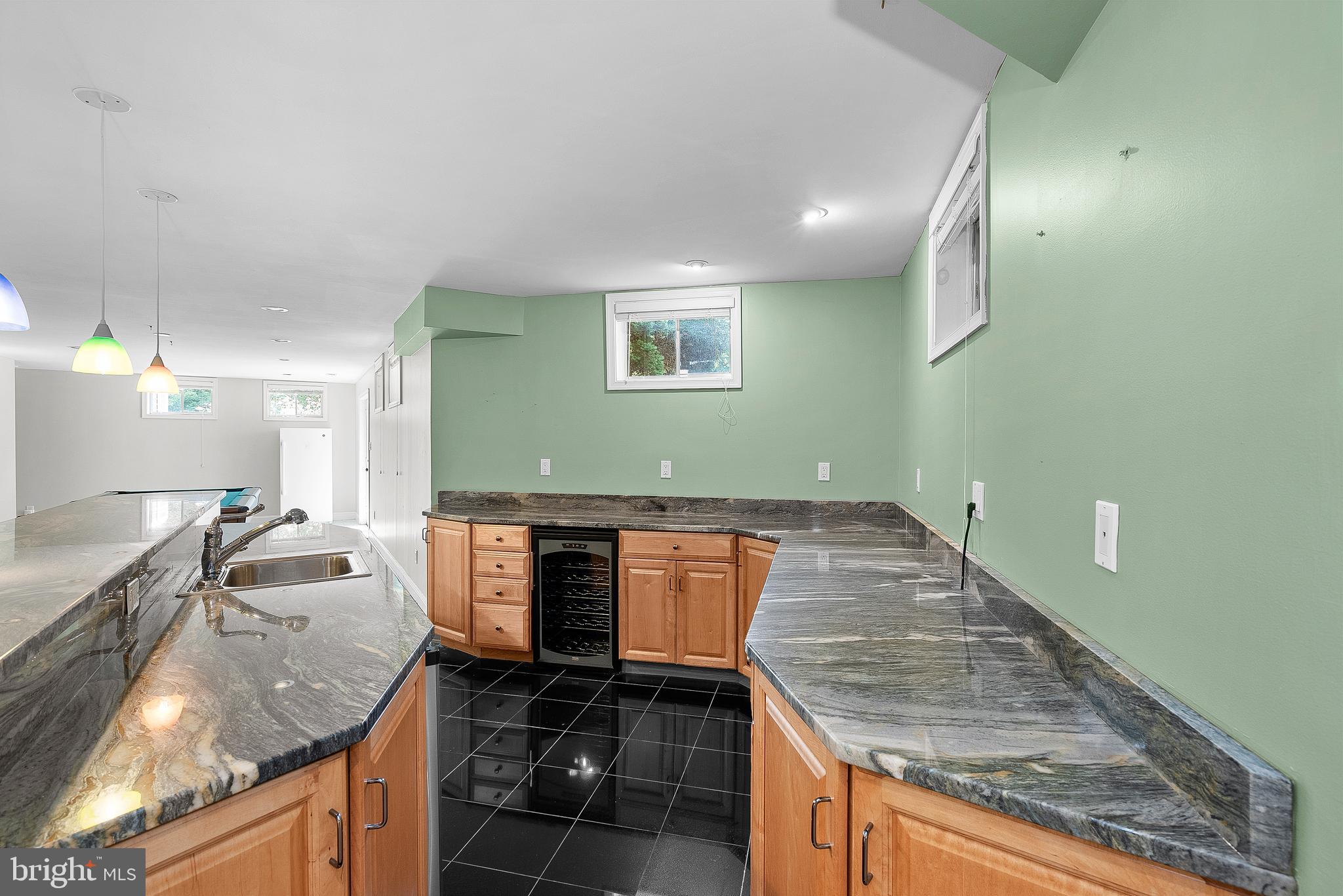1067 METHVEN CT