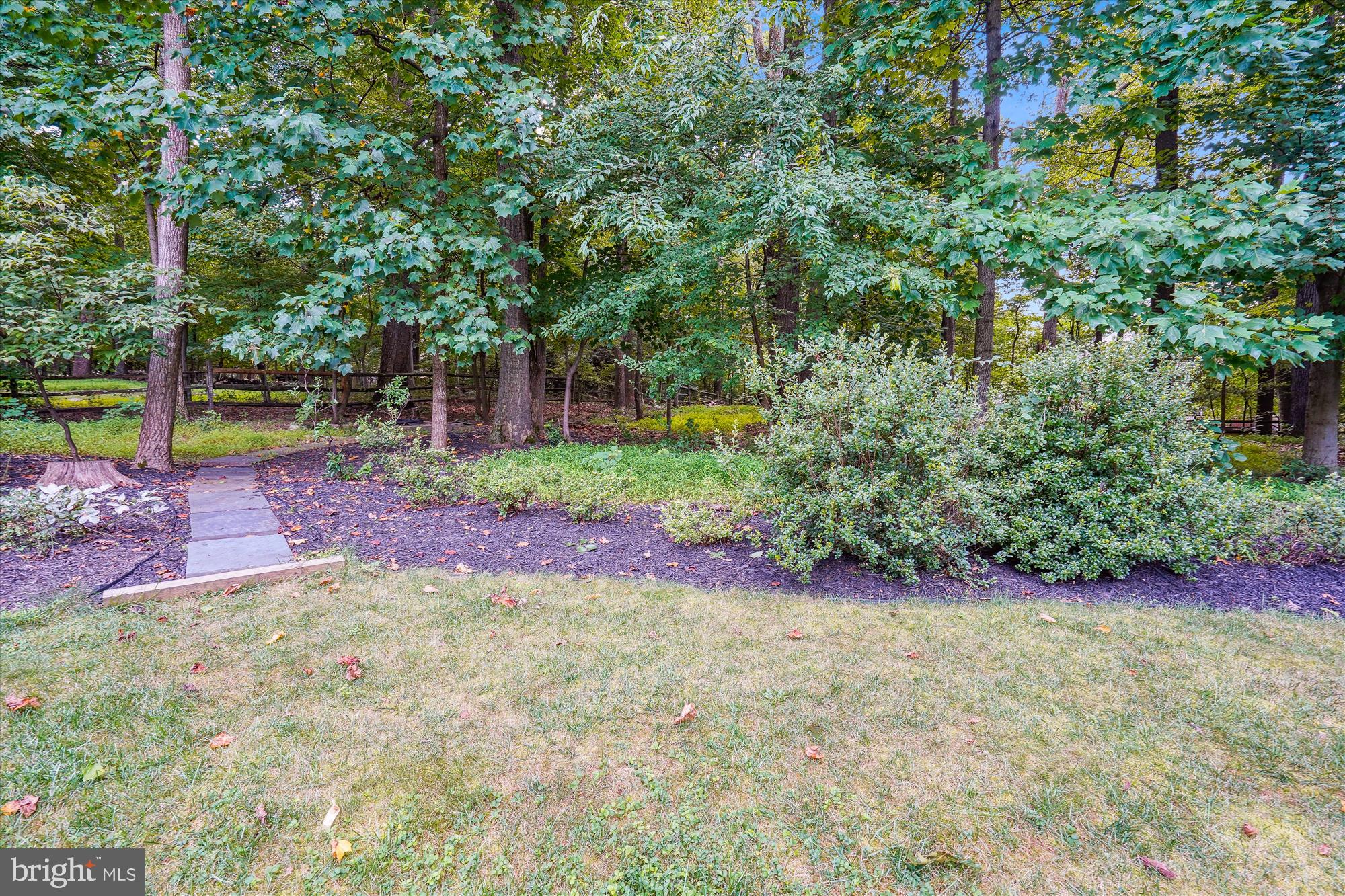 11559 Holly Briar Ln