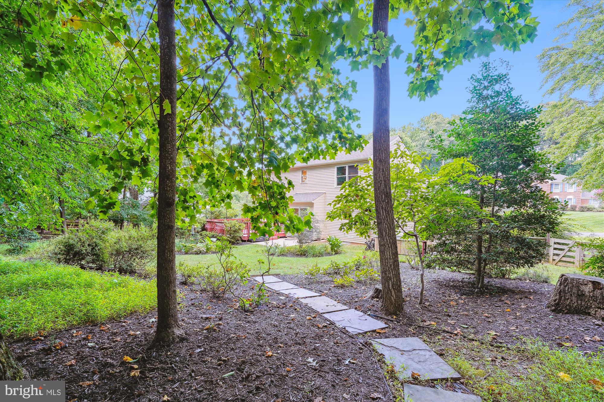 11559 Holly Briar Ln