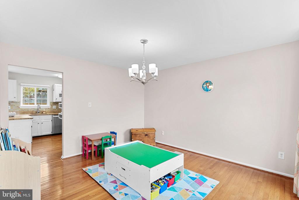1431 KINGSVALE CIR