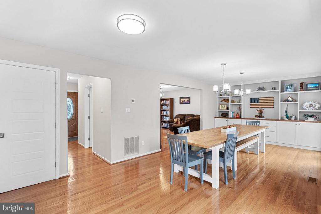1431 KINGSVALE CIR
