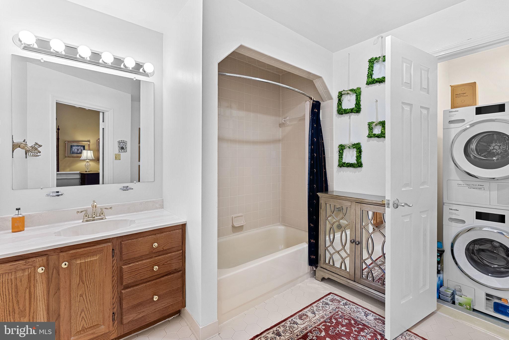 5975 WESCOTT HILLS WAY